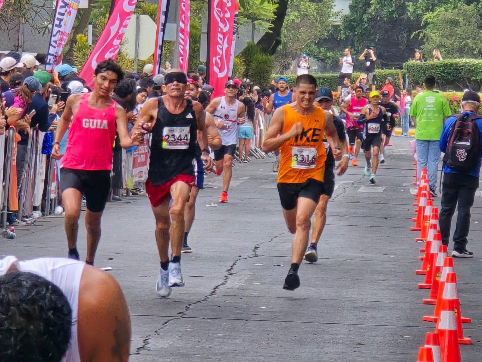 $!Martín Policarpo gana bronce para Culiacán en Medio Maratón de Tijuana