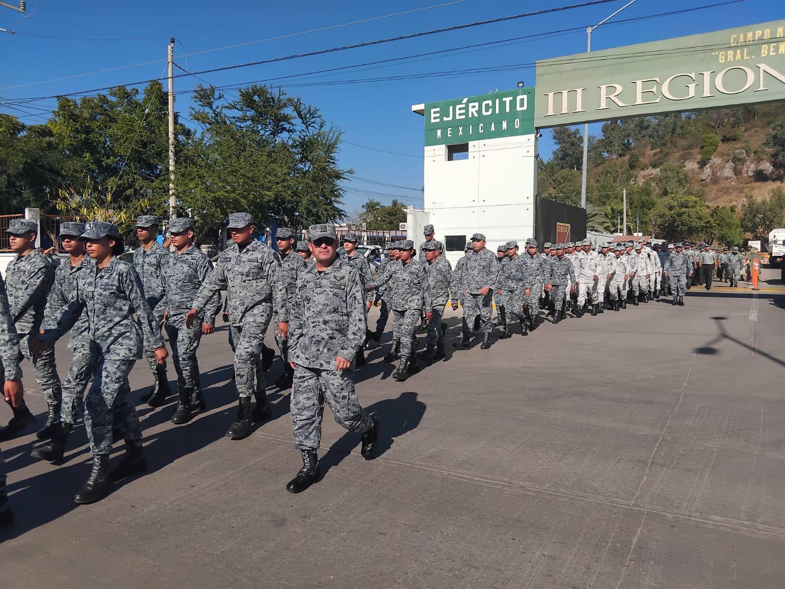 $!Se reúne Secretario de la Defensa en Mazatlán con personal del Ejército, Fuerza Aérea y Guardia Nacional