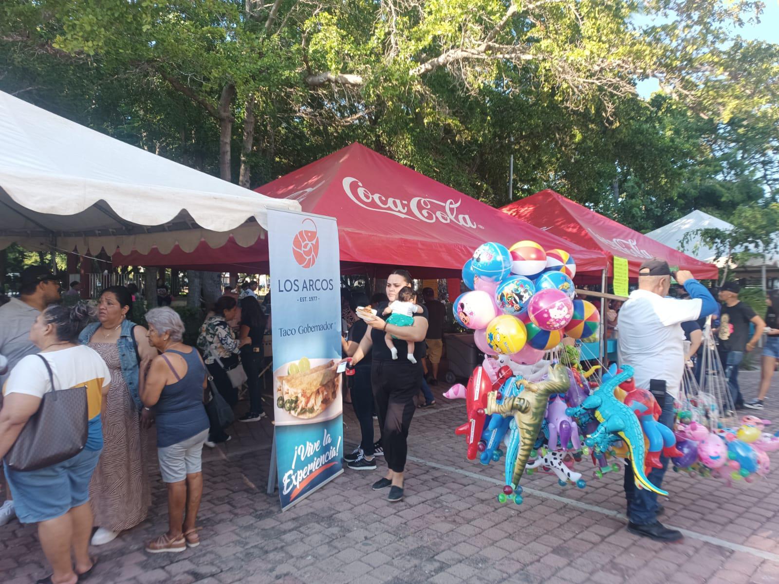 $!Conviven devotos a San Judas Tadeo en kermés gastronómica, en Mazatlán