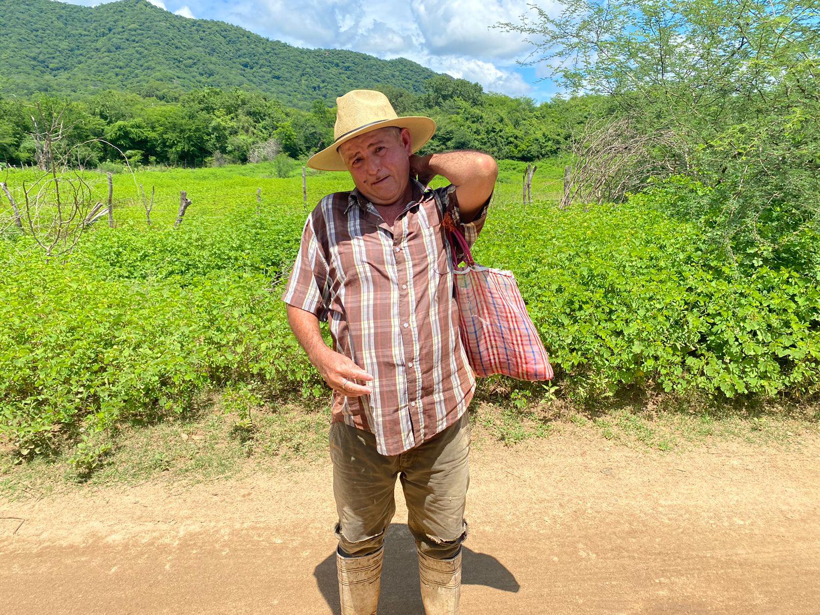 $!Don Alejandro sale cada mañana a pescar.