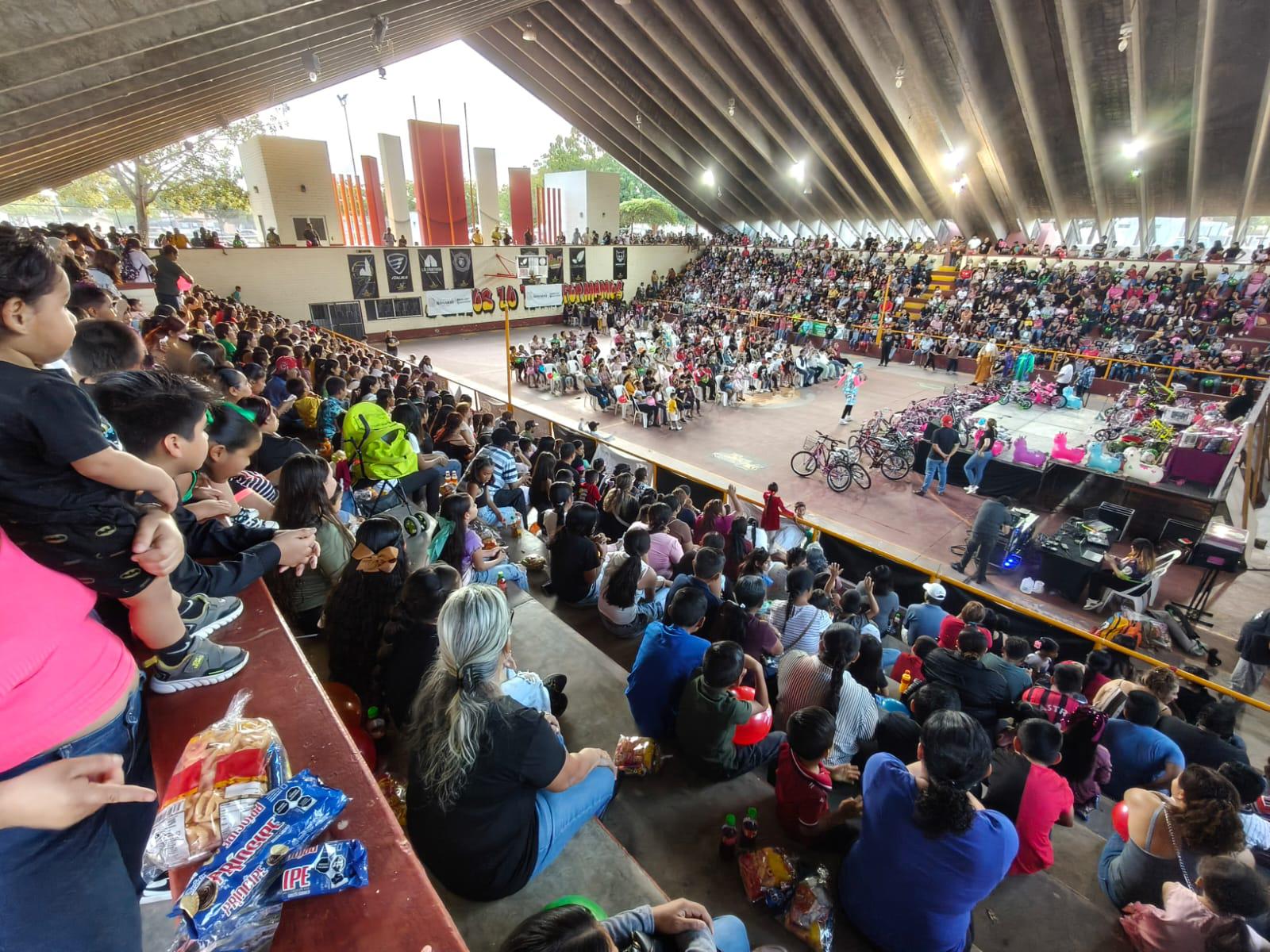 $!En Rosario, niños y niñas disfrutan del Día de Reyes