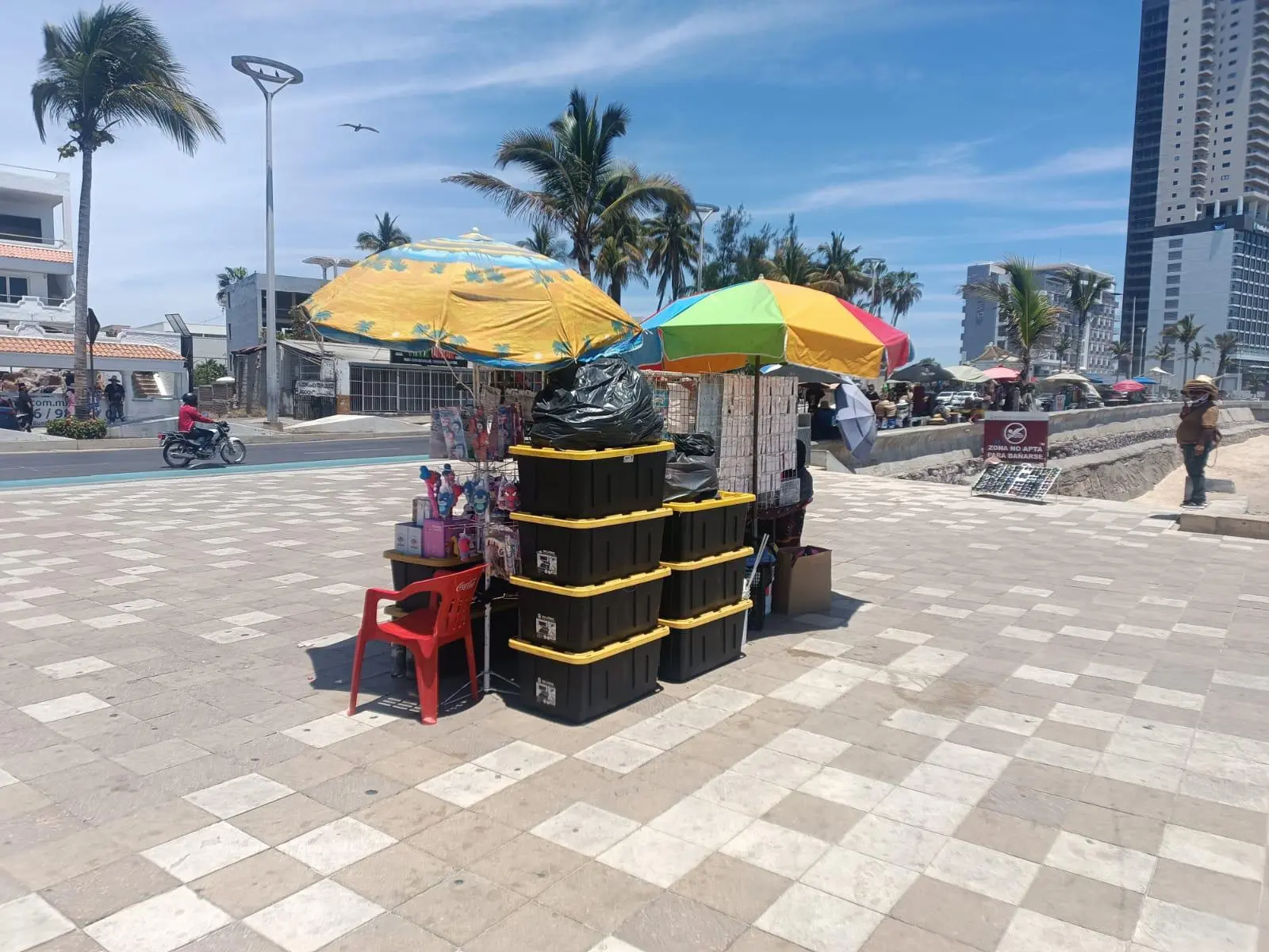$!Aumentan 50% ventas de artículos turísticos durante el fin de semana largo en Mazatlán