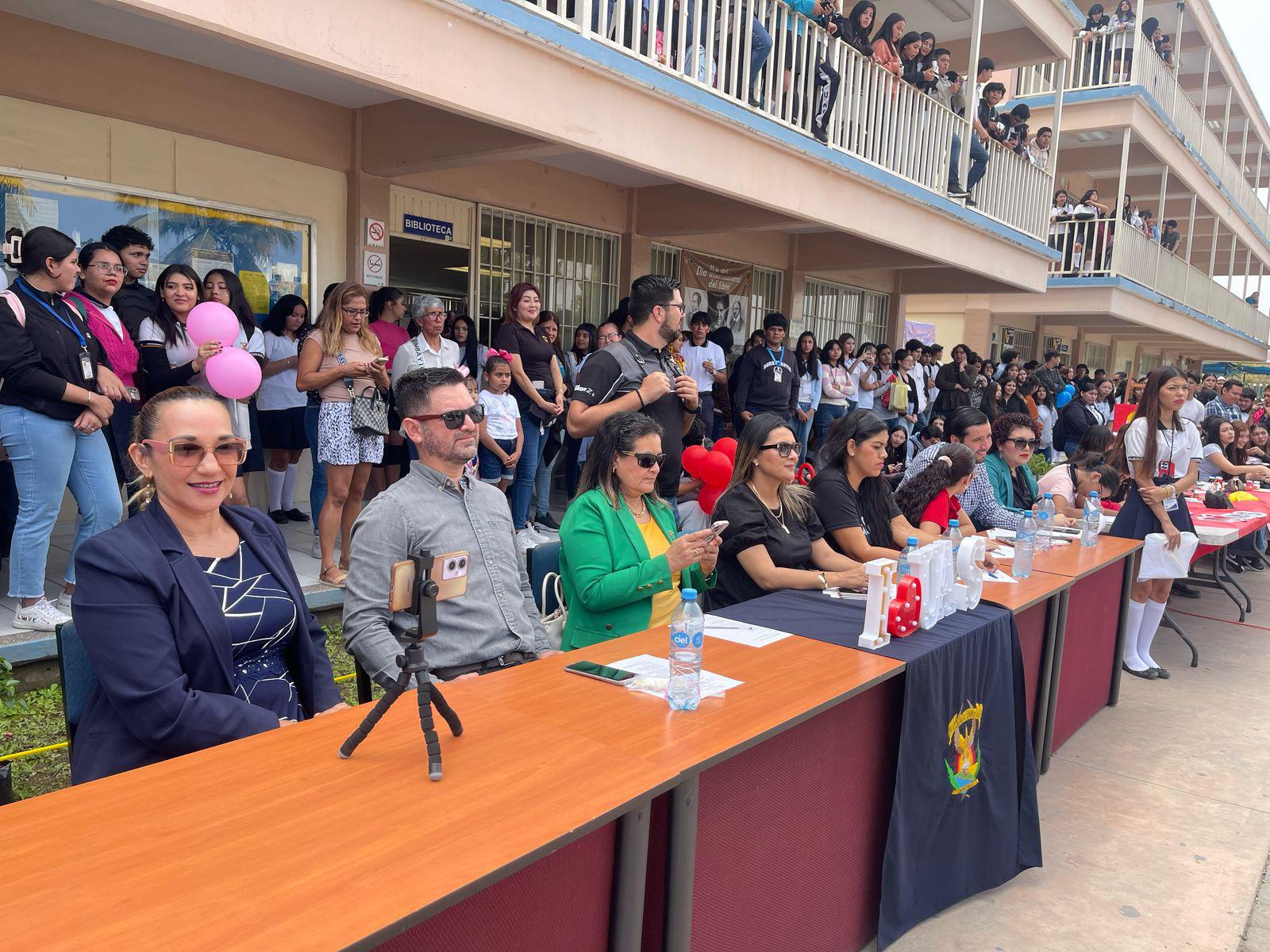 $!Autoridades de las diferentes Unidades Académicas y artistas reconocidos de la localidad participan como jurados.