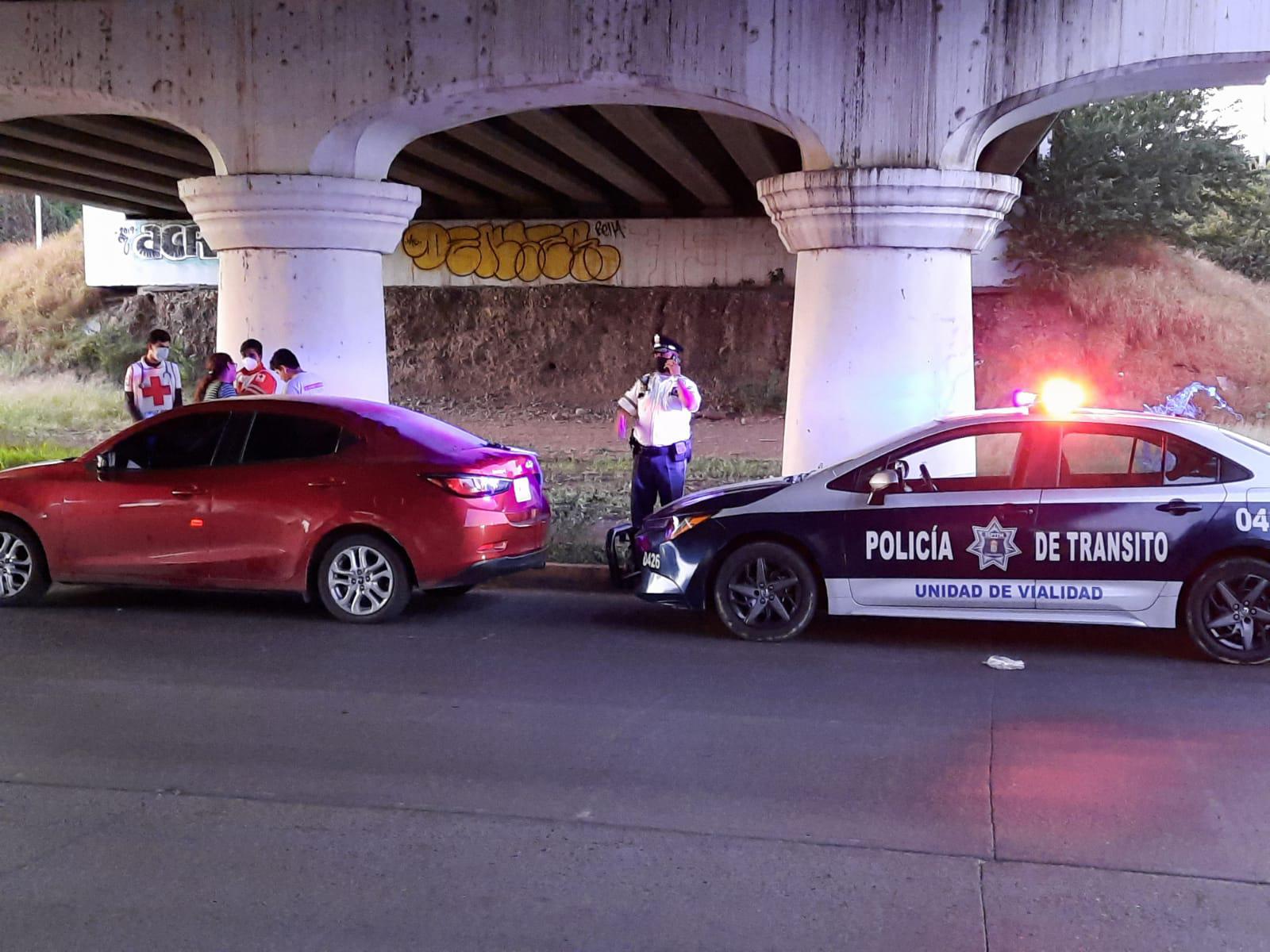 $!Resulta herido agente policiaco tras ser atropellado, en Culiacán