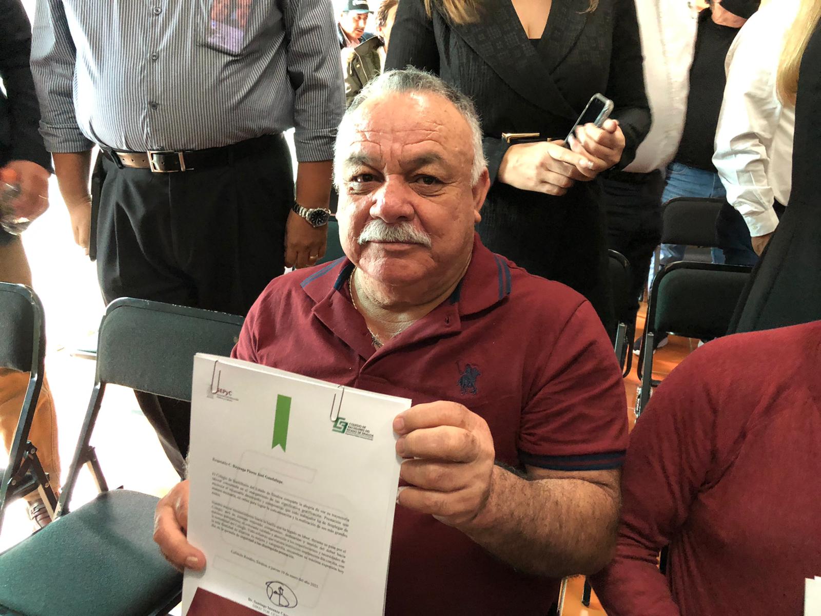 $!Reciben gratificaciones 69 jubilados de Cobaes; se erogaron más de $28 millones en bonos