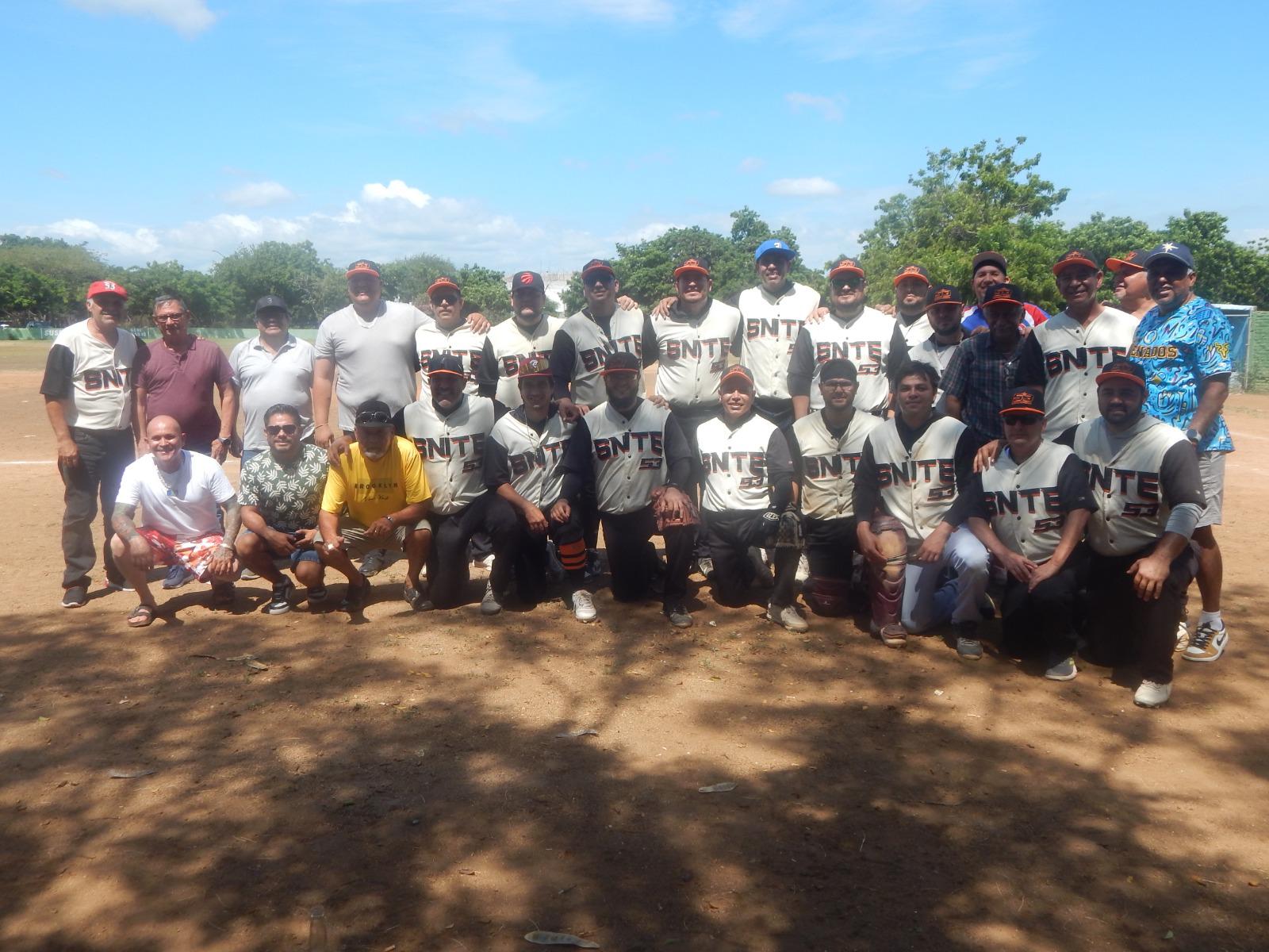 $!Auditoría-SAT y SNTE Sección 53 son campeones absolutos de Liga Burócrata