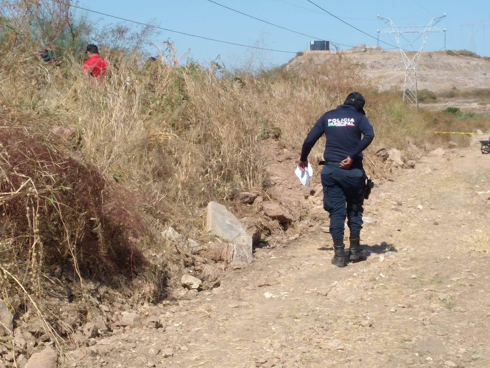 $!Hallan a un hombre electrocutado al sur de Culiacán