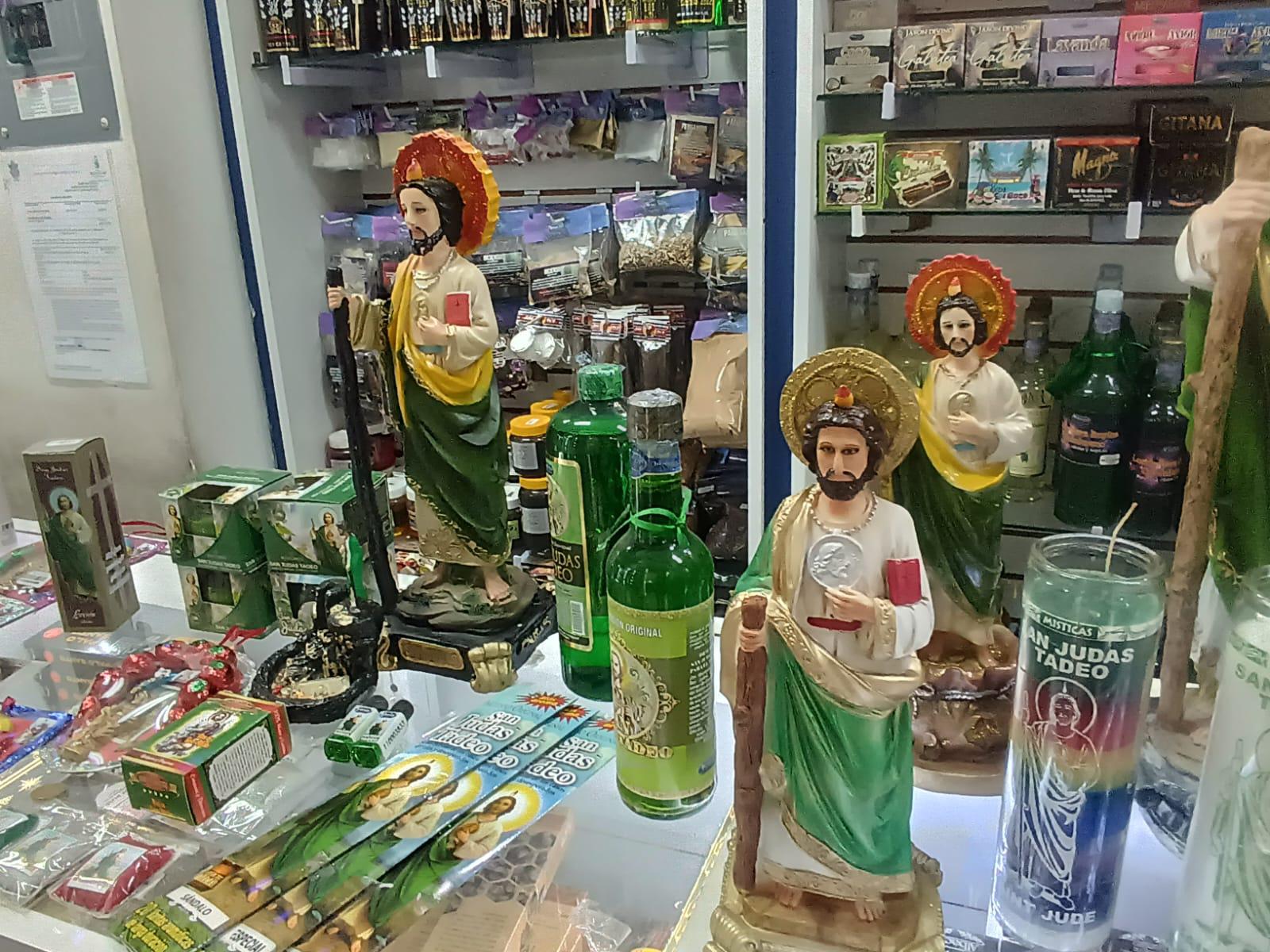 $!En el Mercado Pino Suárez festejan al Santo de las Causas Difíciles