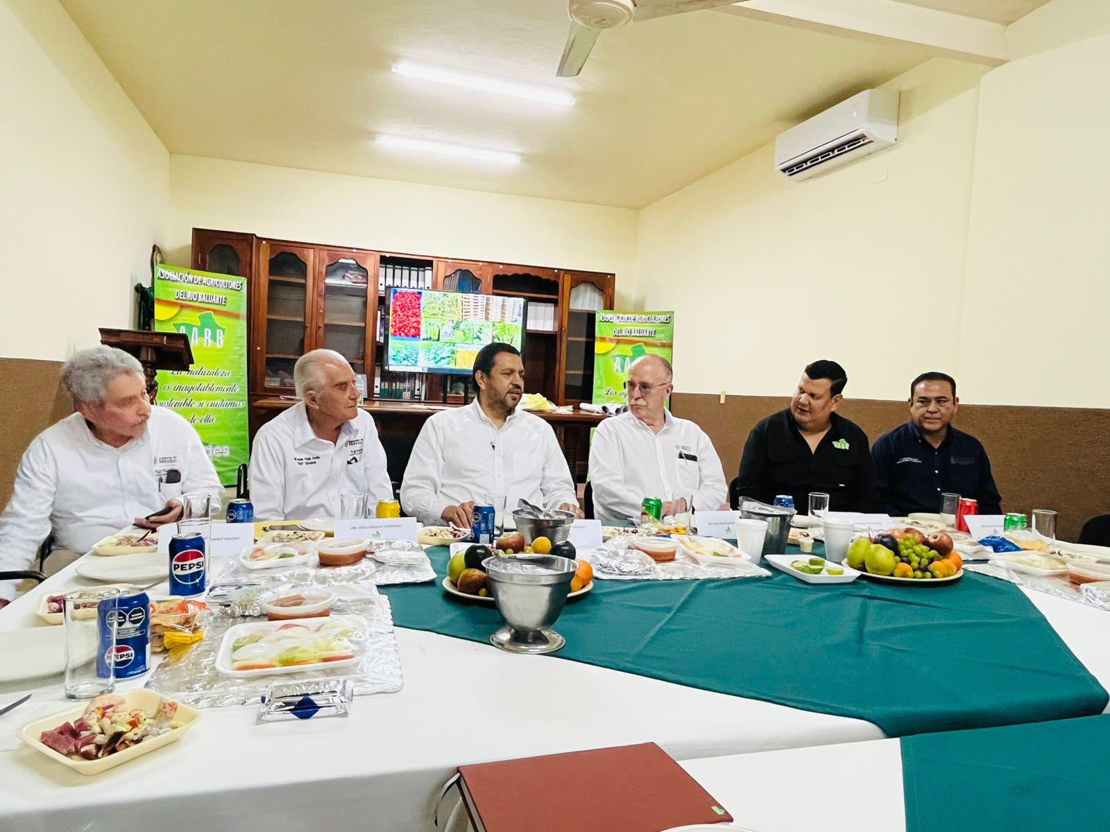 $!Visita Secretario de Agricultura federal, Julio Berdegué, a la Asociación de Agricultores de Rosario