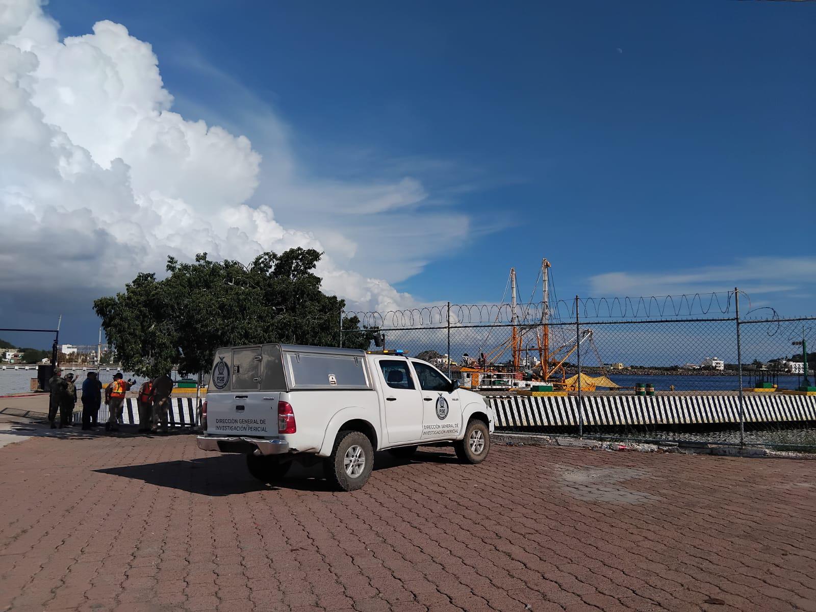 $!Fallece ahogado tripulante de embarcación camaronera mazatleca al caer al agua frente a Altata