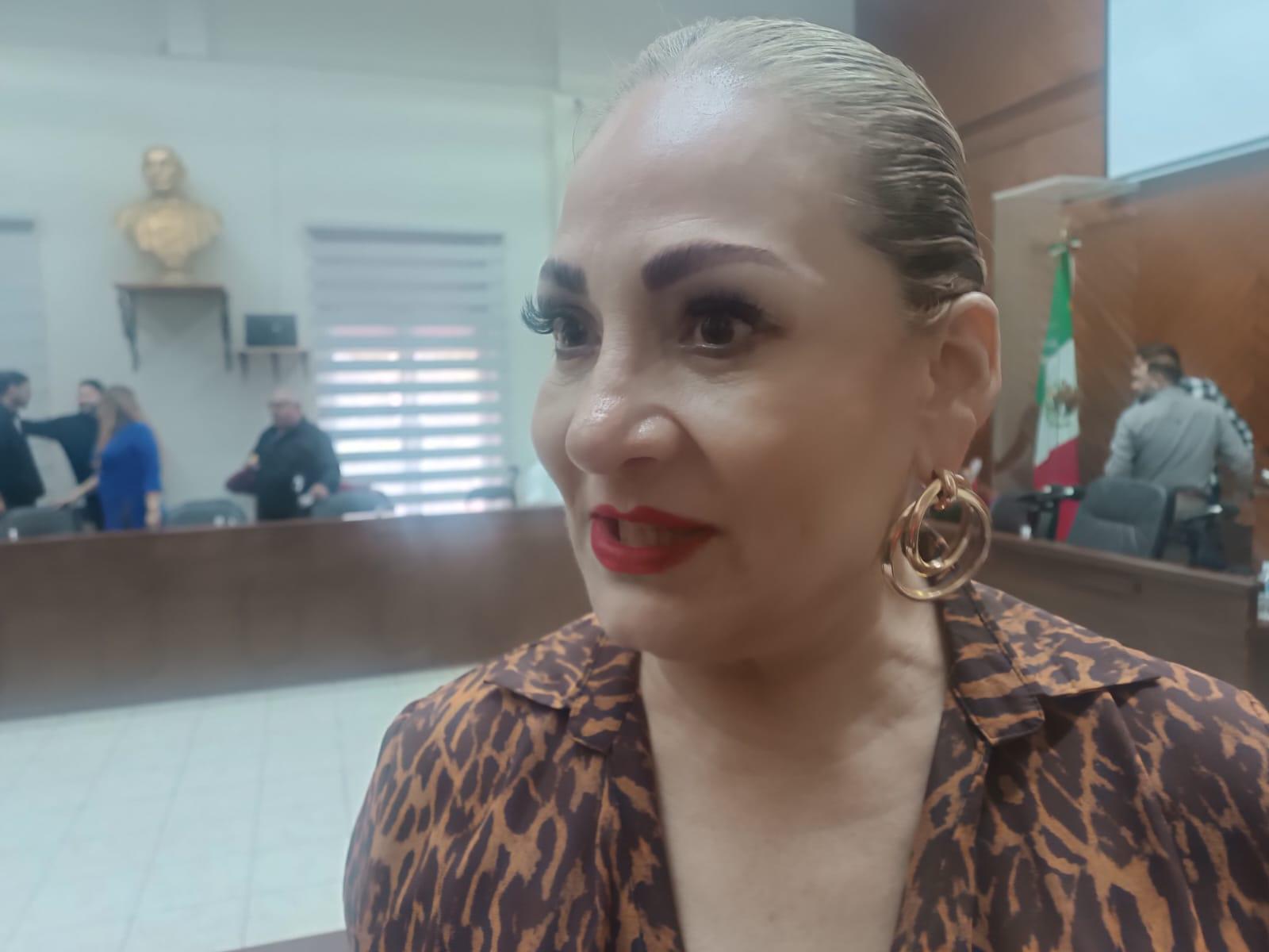 $!Exigen regidoras rendición de cuentas e investigación por el tema de las bardas en la calle Leandro Valle