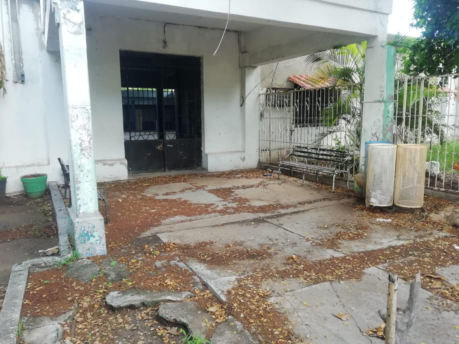 $!Poco avance en limpieza de escuelas en el Centro de Culiacán
