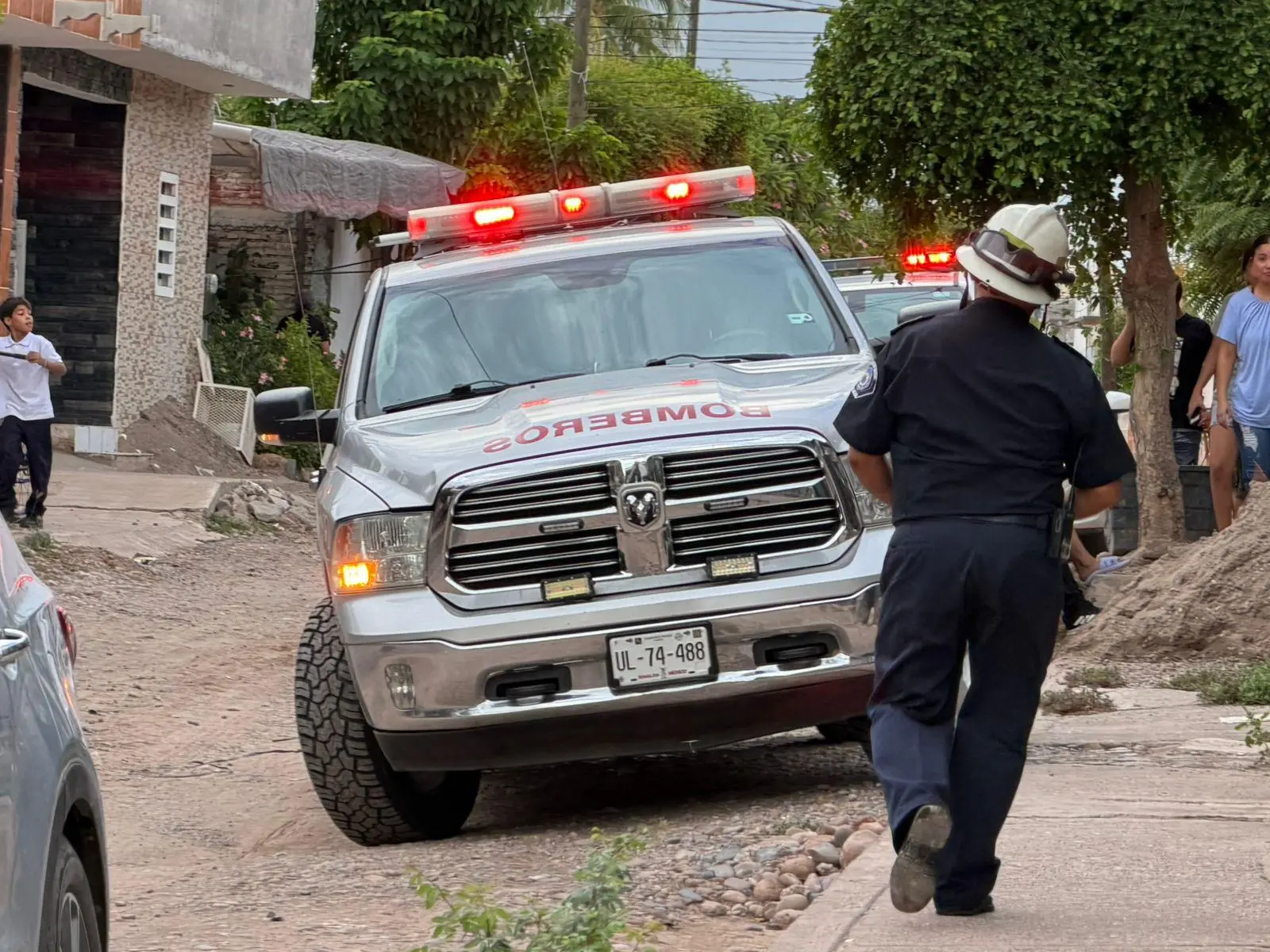 $!Mujer resulta herida tras explosión de un cilindro de gas en Aguaruto, Culiacán