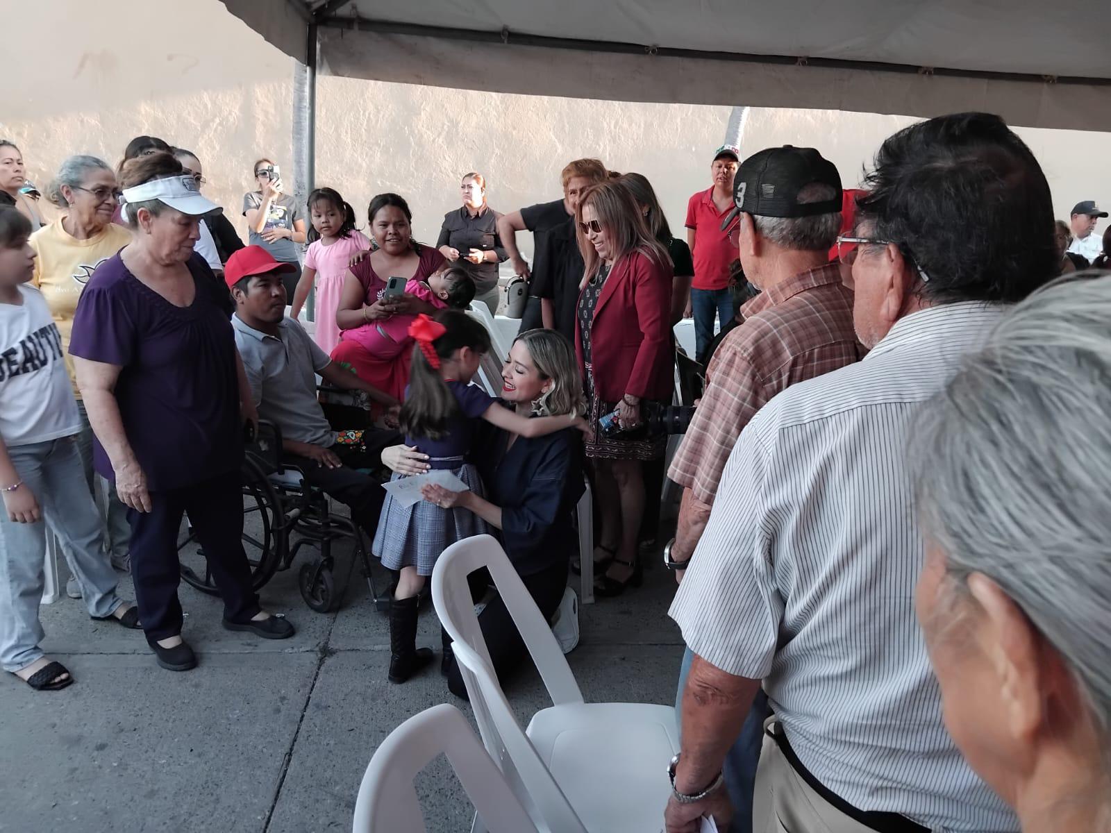 $!Encabeza Alcaldesa Programa de Atención Ciudadana Contigo Mazatlán en la Colonia Sánchez Celis