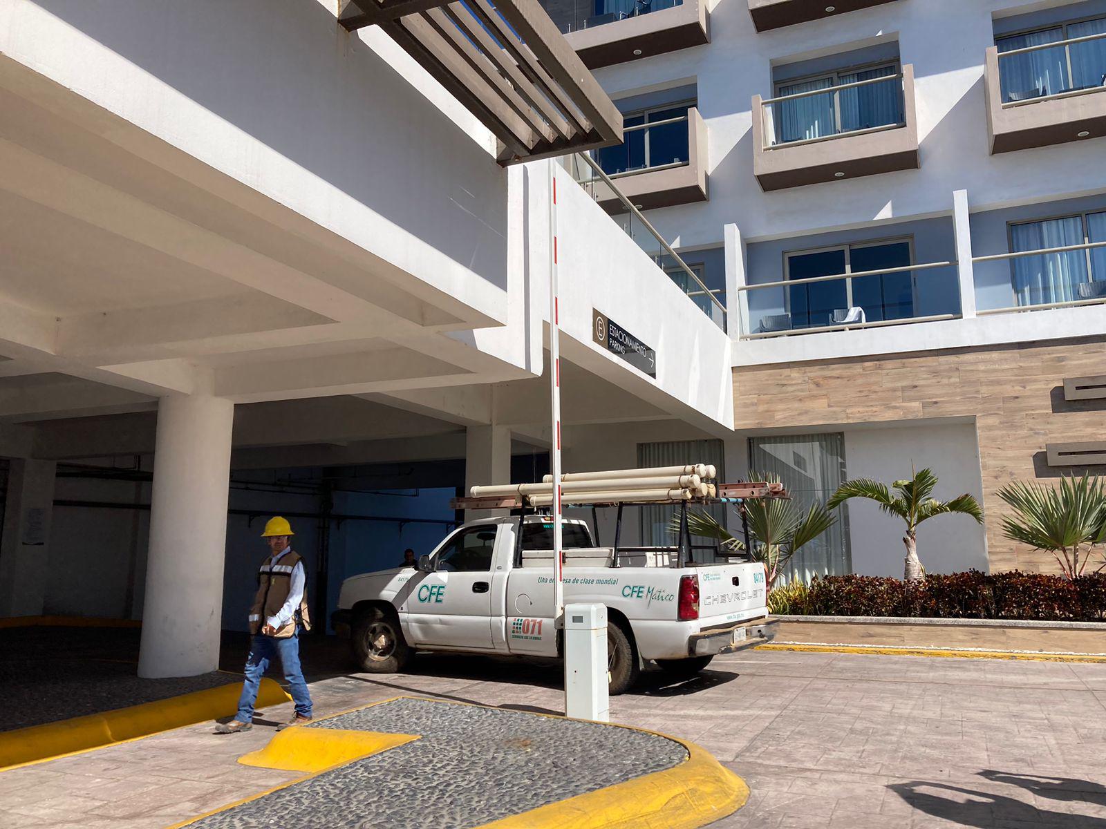 $!Cortan suministro eléctrico a hotel de Mazatlán tras hallar anomalías en consumo