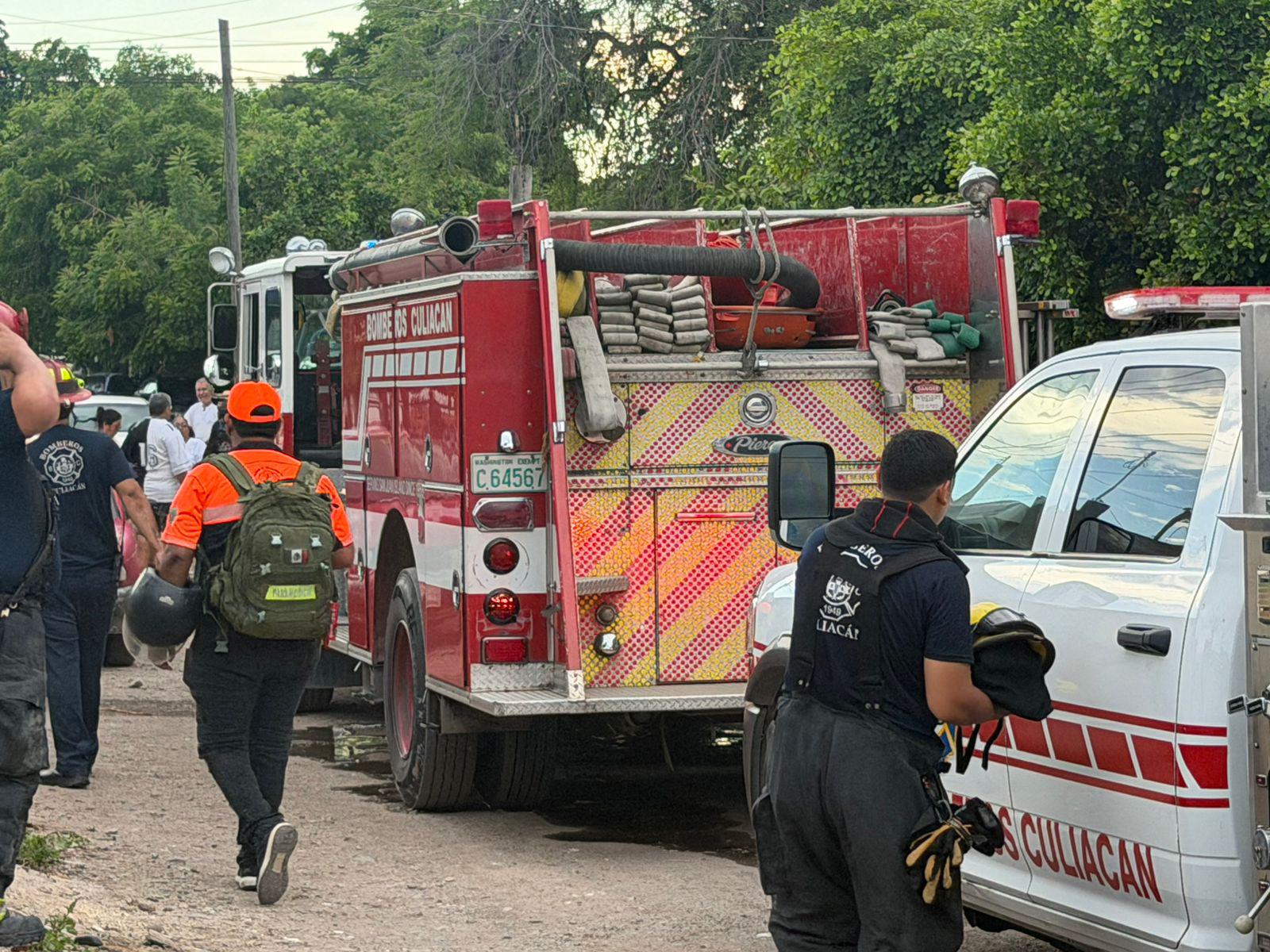 $!Mujer resulta herida tras explosión de un cilindro de gas en Aguaruto, Culiacán