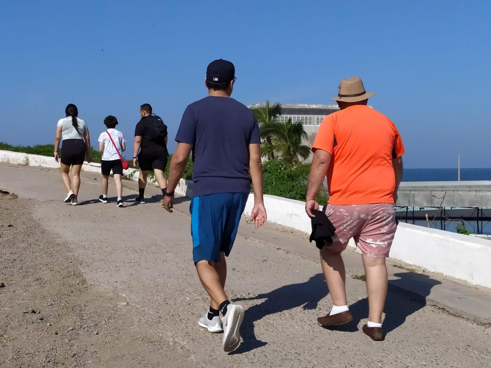 $!Mazatlán atrae a los turistas no solo por sus playas o malecón, sino también por atractivos naturales como el faro