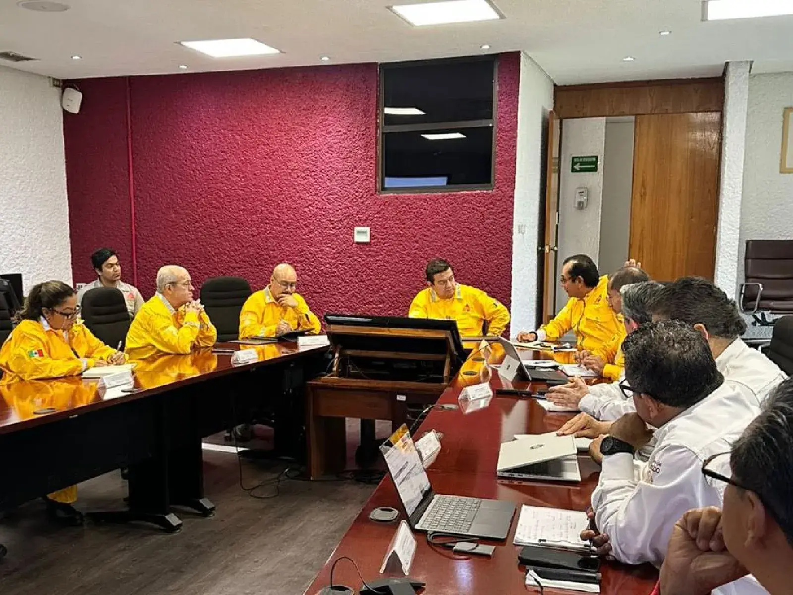 $!Carpio Fragoso inicia supervisiones en campo en Tabasco a dos días de asumir la dirección general de Pemex
