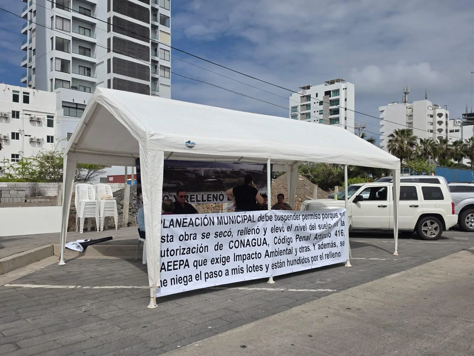 $!Denuncian presuntas irregularidades y relleno de la Laguna del Camarón en Mazatlán