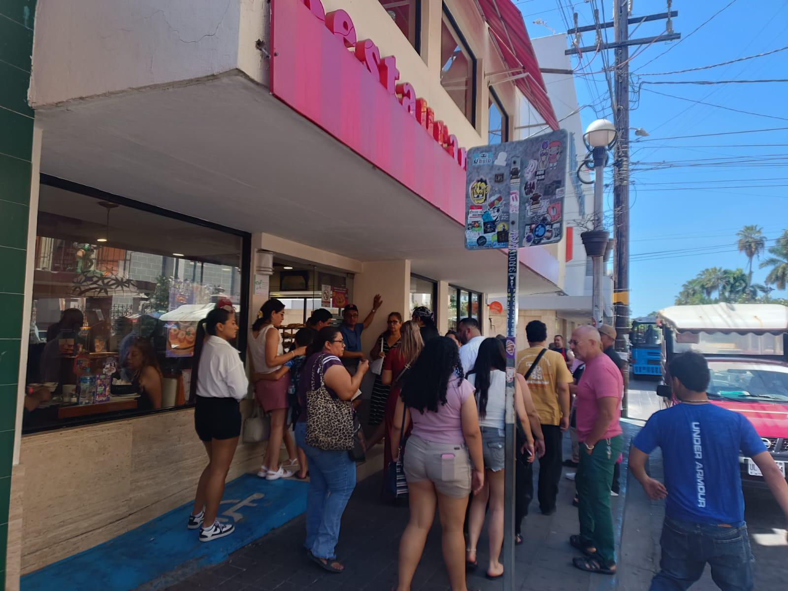 $!Centro de Mazatlán se llena de visitantes en cierre del puente largo