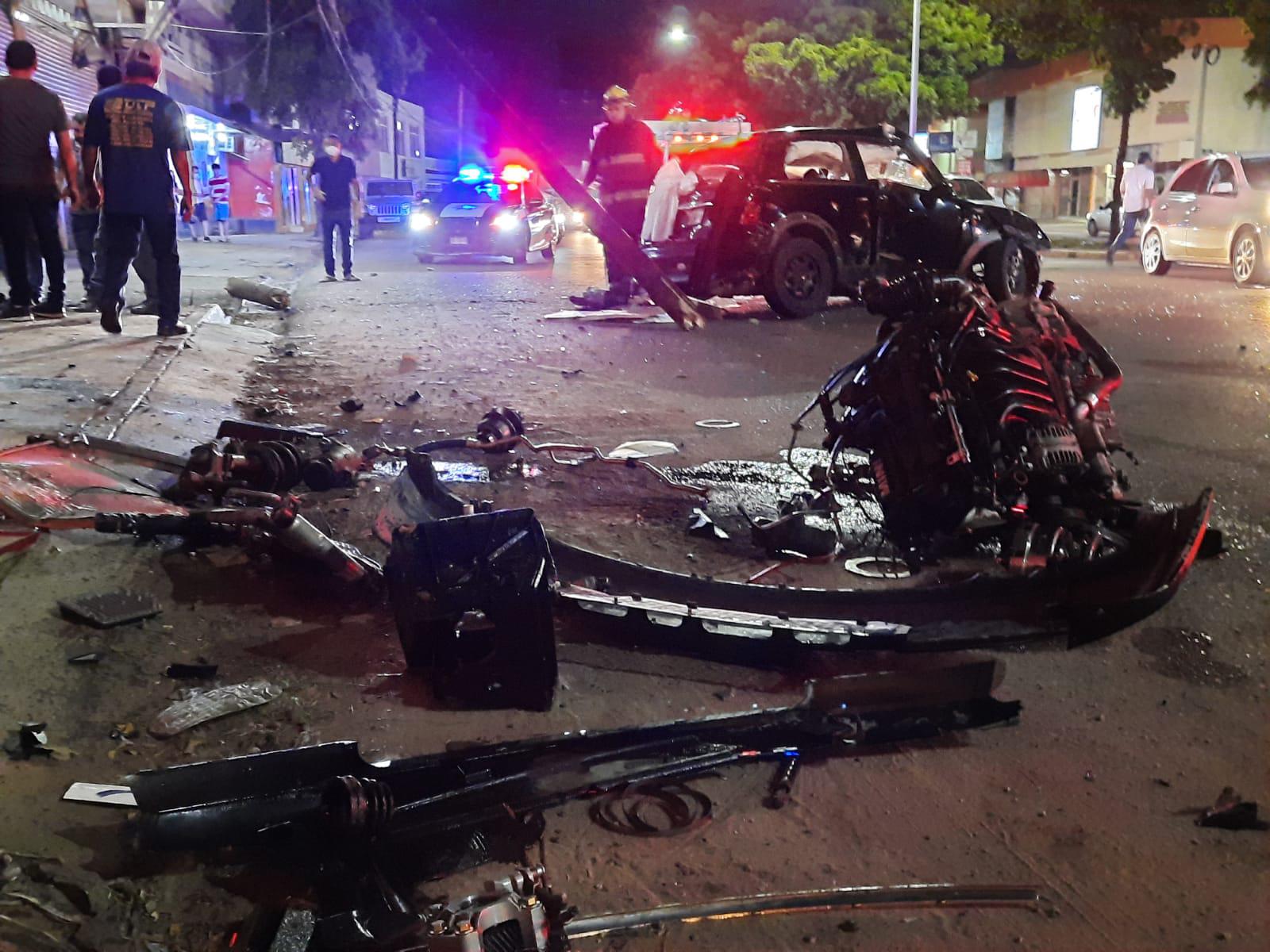 $!Cuatro jóvenes mujeres quedan lesionadas en Culiacán después de un aparatoso choque