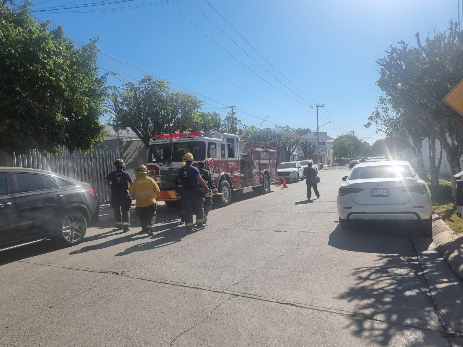 $!Fallece joven de 17 años en Culiacán al quitar luces navideñas