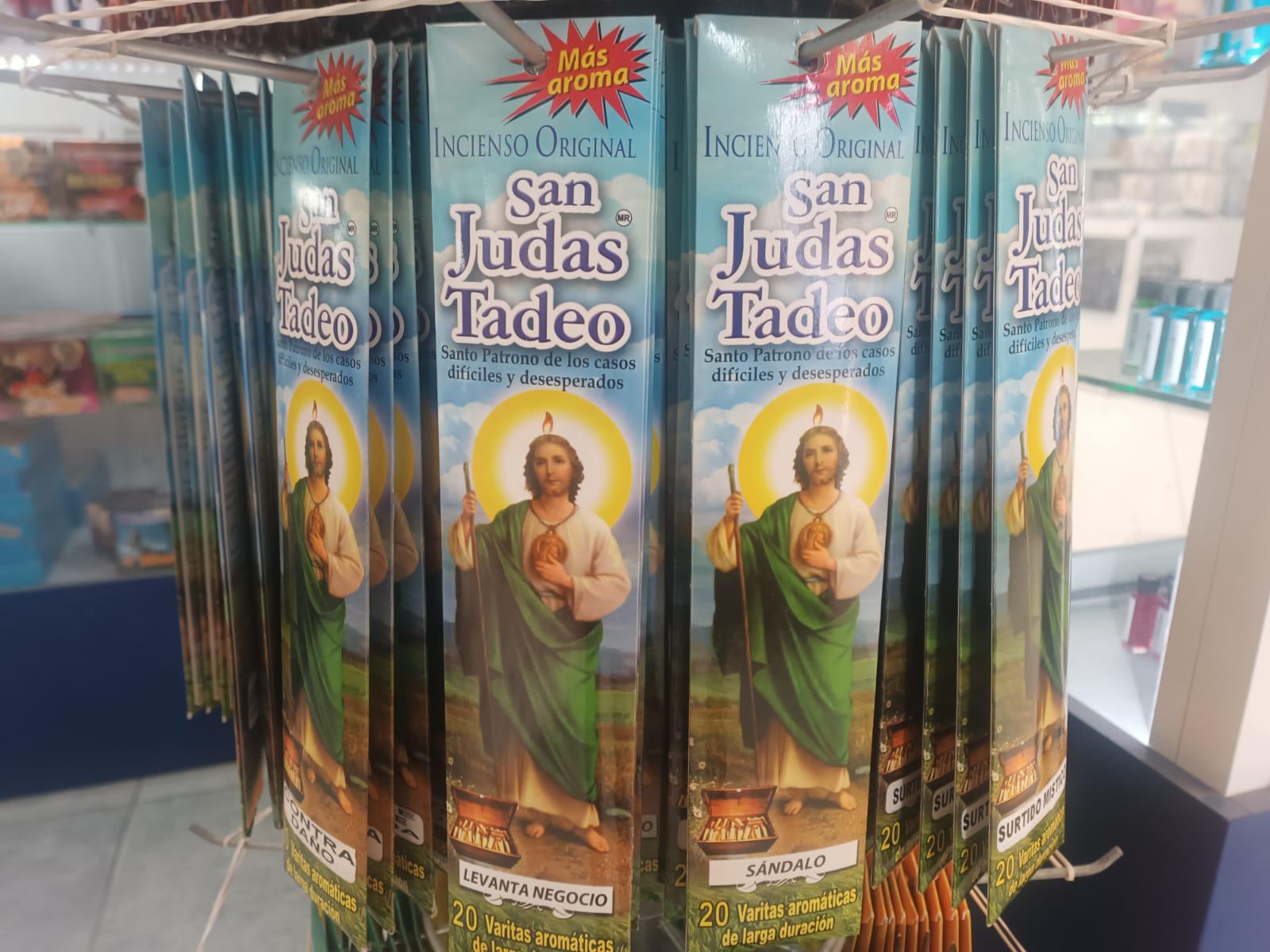 $!En el Mercado Pino Suárez festejan al Santo de las Causas Difíciles