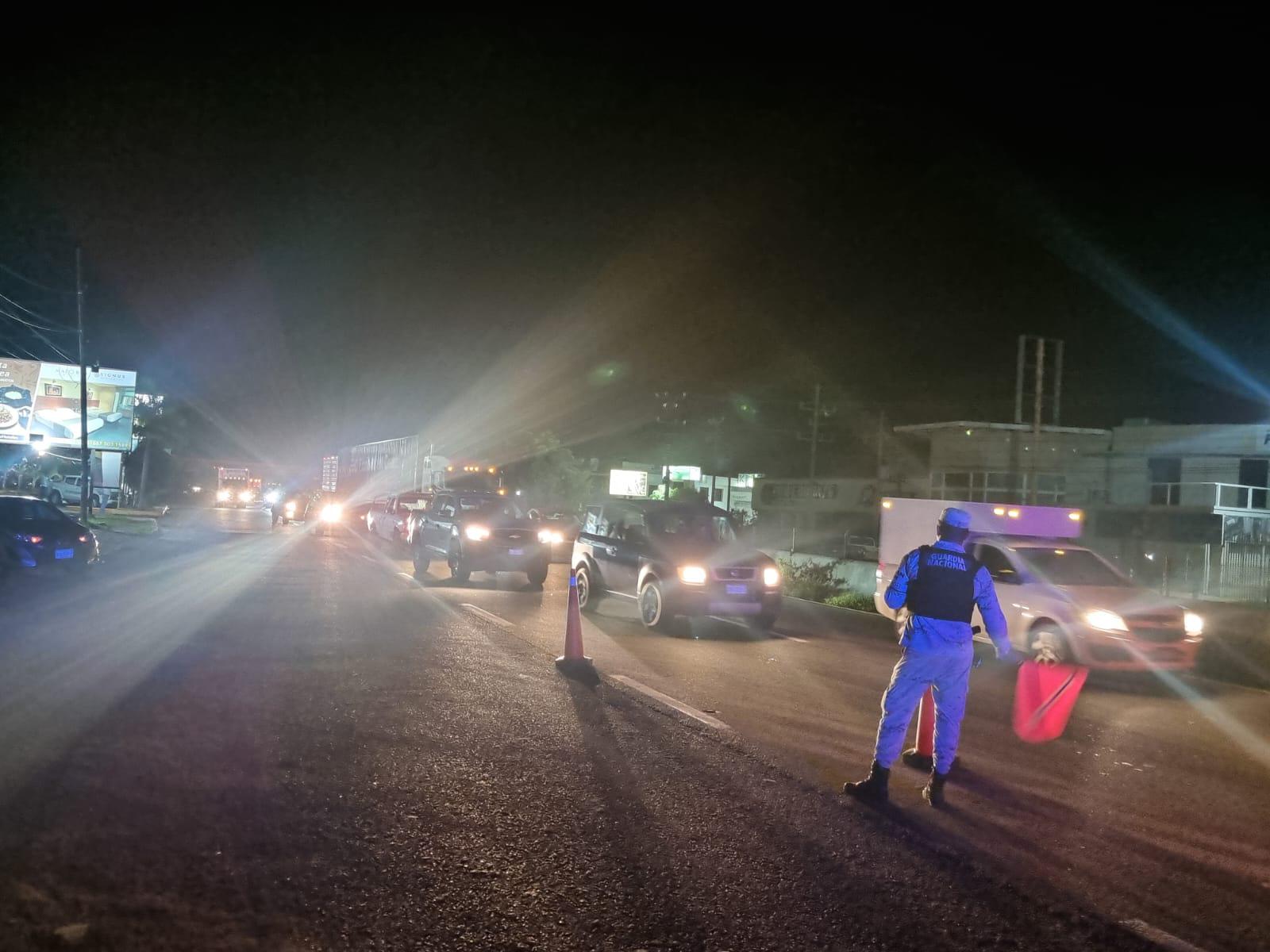 $!Muere motociclista tras ser arrollado por camión en el Piggy Back