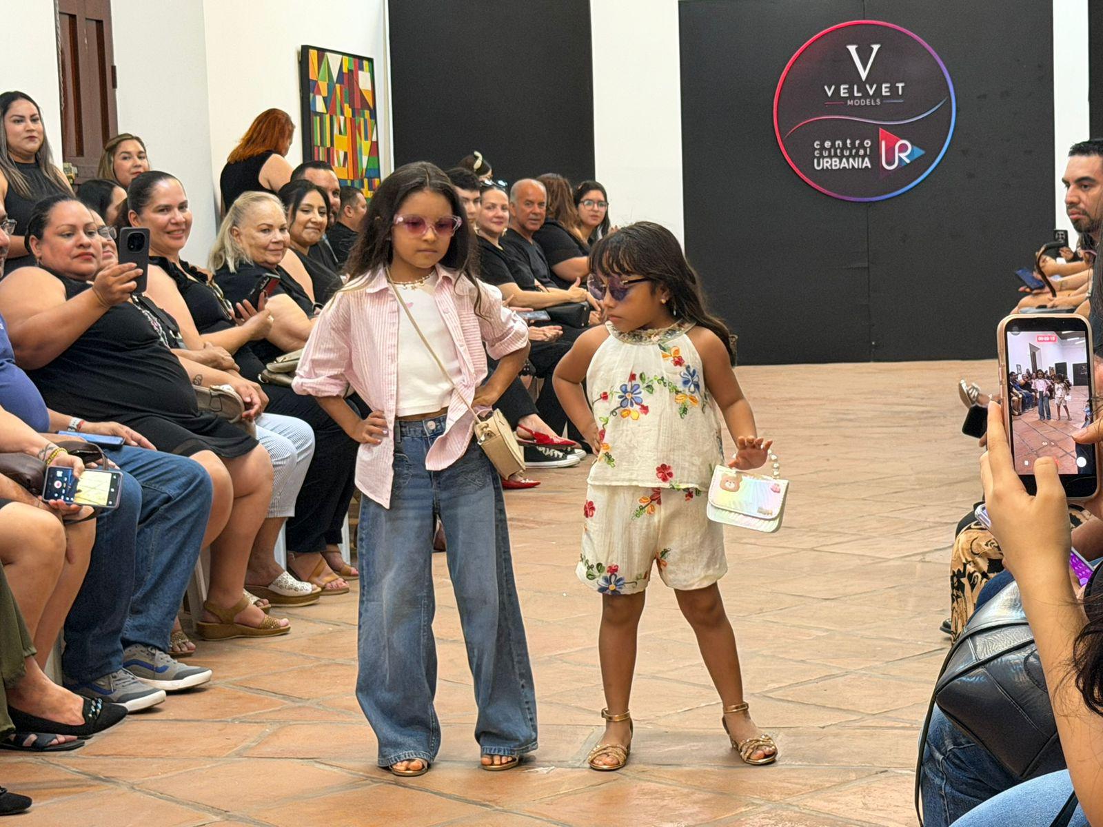 $!La pasarela fue realizada en las instalaciones del Museo de Arte de Mazatlán.