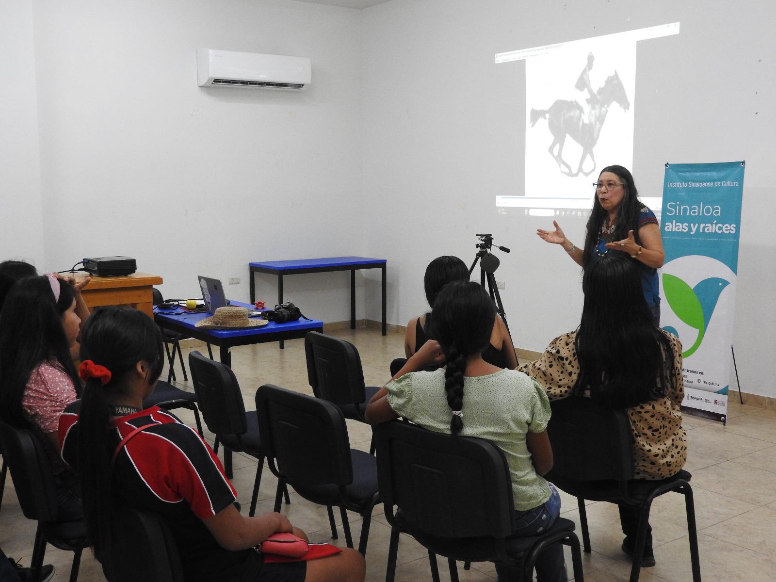 $!Niños de San Miguel Zapotitlán participaron en el taller para la creación de microdocumentales, para hablar de la herencia cultural de su comunidad.
