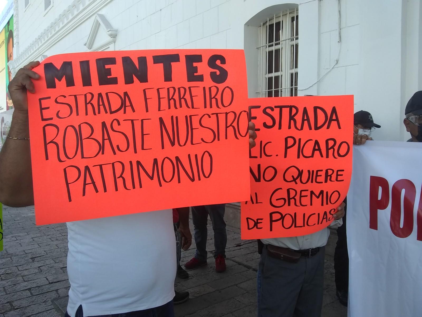 $!Exigen policías de Culiacán su jubilación completa