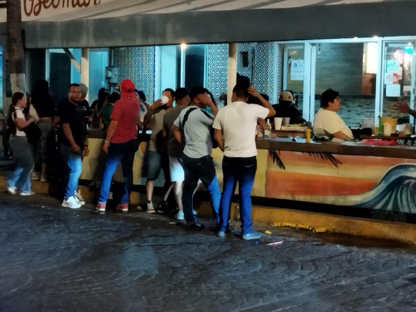$!La ilusión se apagó en Olas Altas: aficionados sufren la eliminación de México