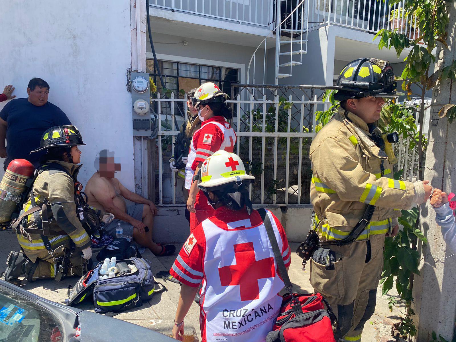 $!Propietario de vivienda resulta lesionado en conato de incendio en Mazatlán