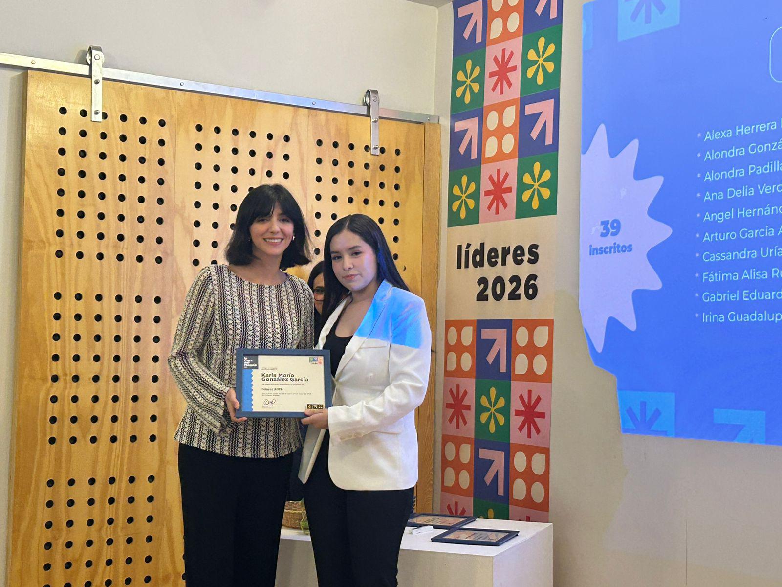 $!Concluyen jóvenes ciclo en programa ‘Líderes 2026’ en la Casa del Maquío