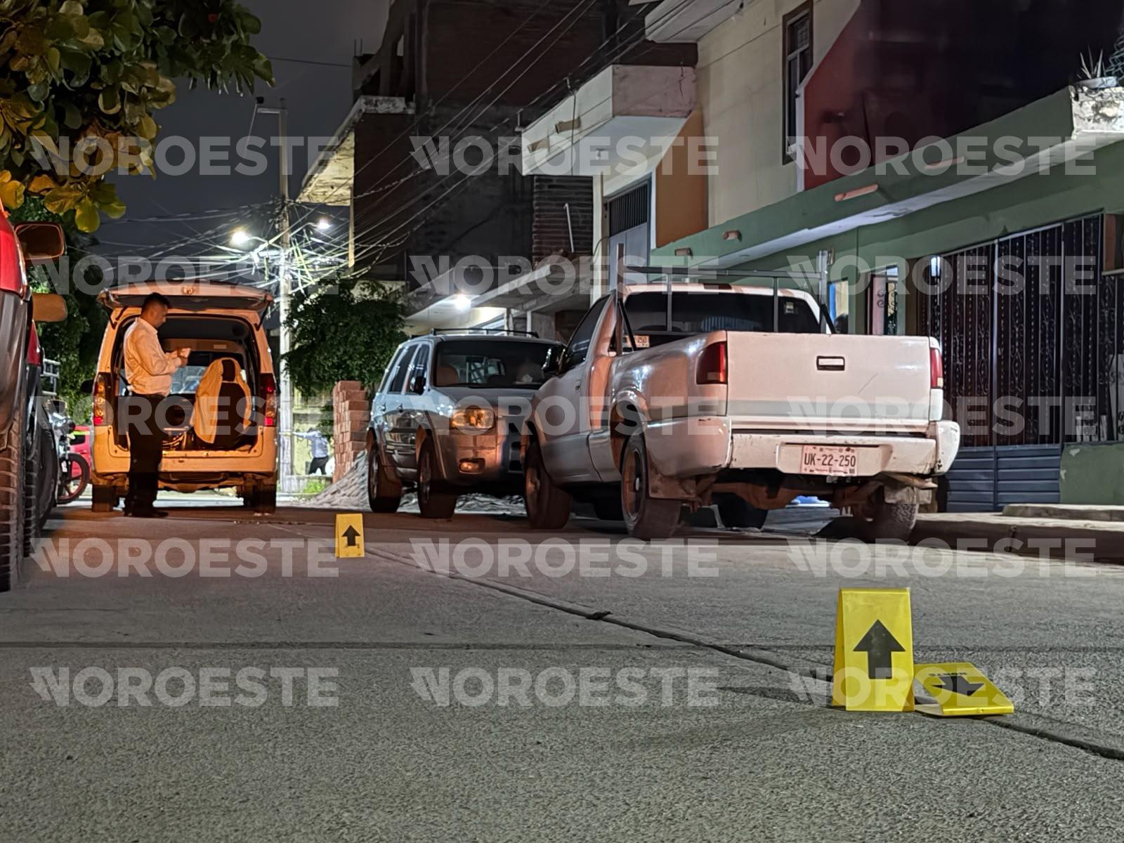 $!Motociclistas disparan y matan a vecinos de la colonia Venustiano Carranza de Mazatlán