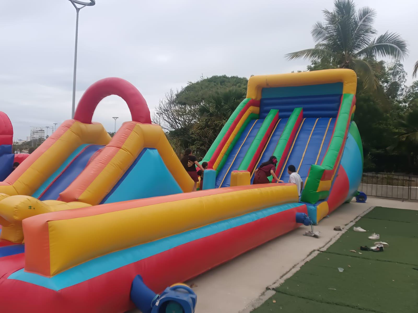$!Disfrutan cientos de estudiantes de secundaria del ‘Mazatlán Fest’ en Parque Central