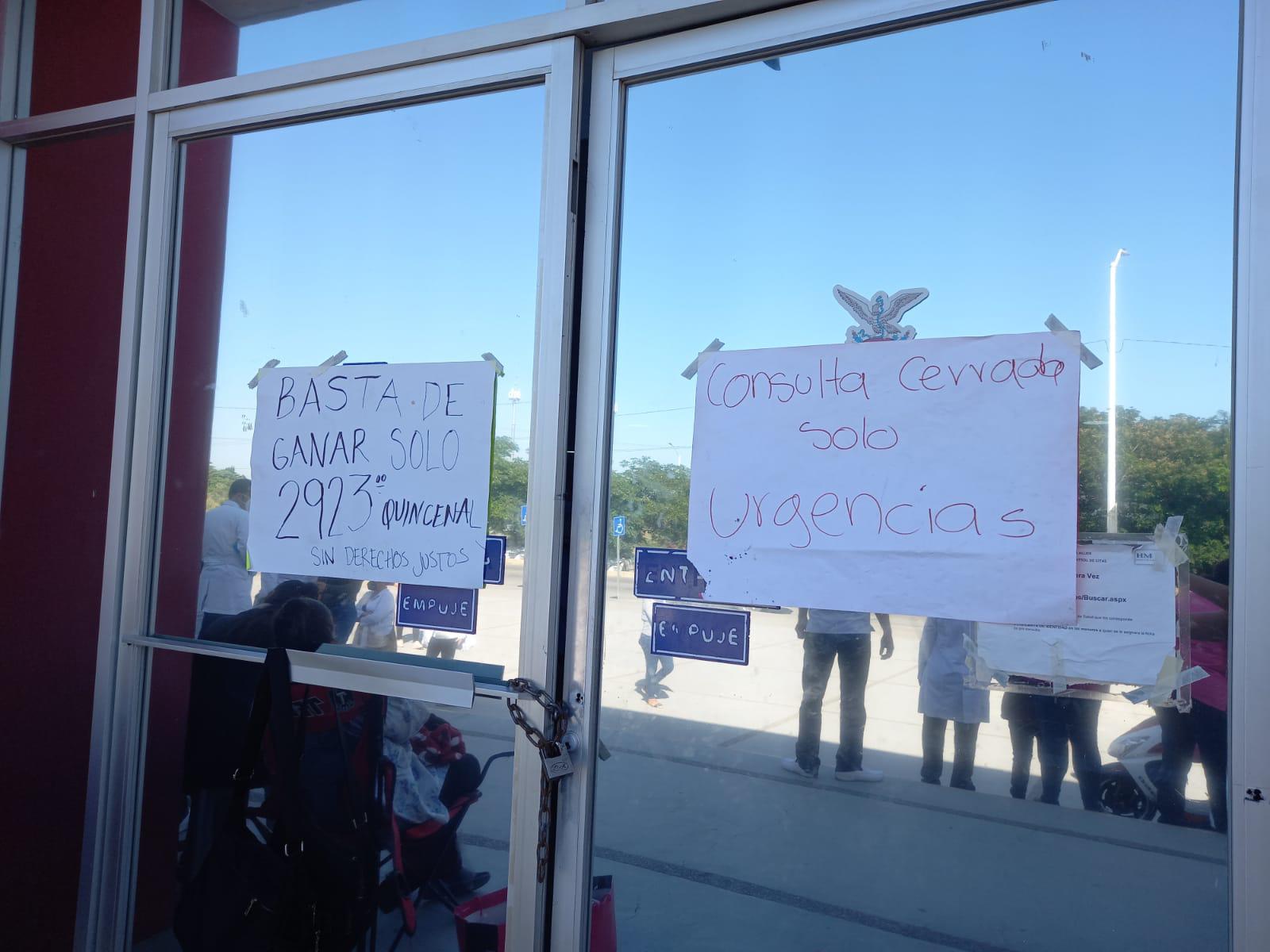 $!Paran labores en el Hospital de la Mujer en Culiacán; trabajadores de contrato exigen basificación