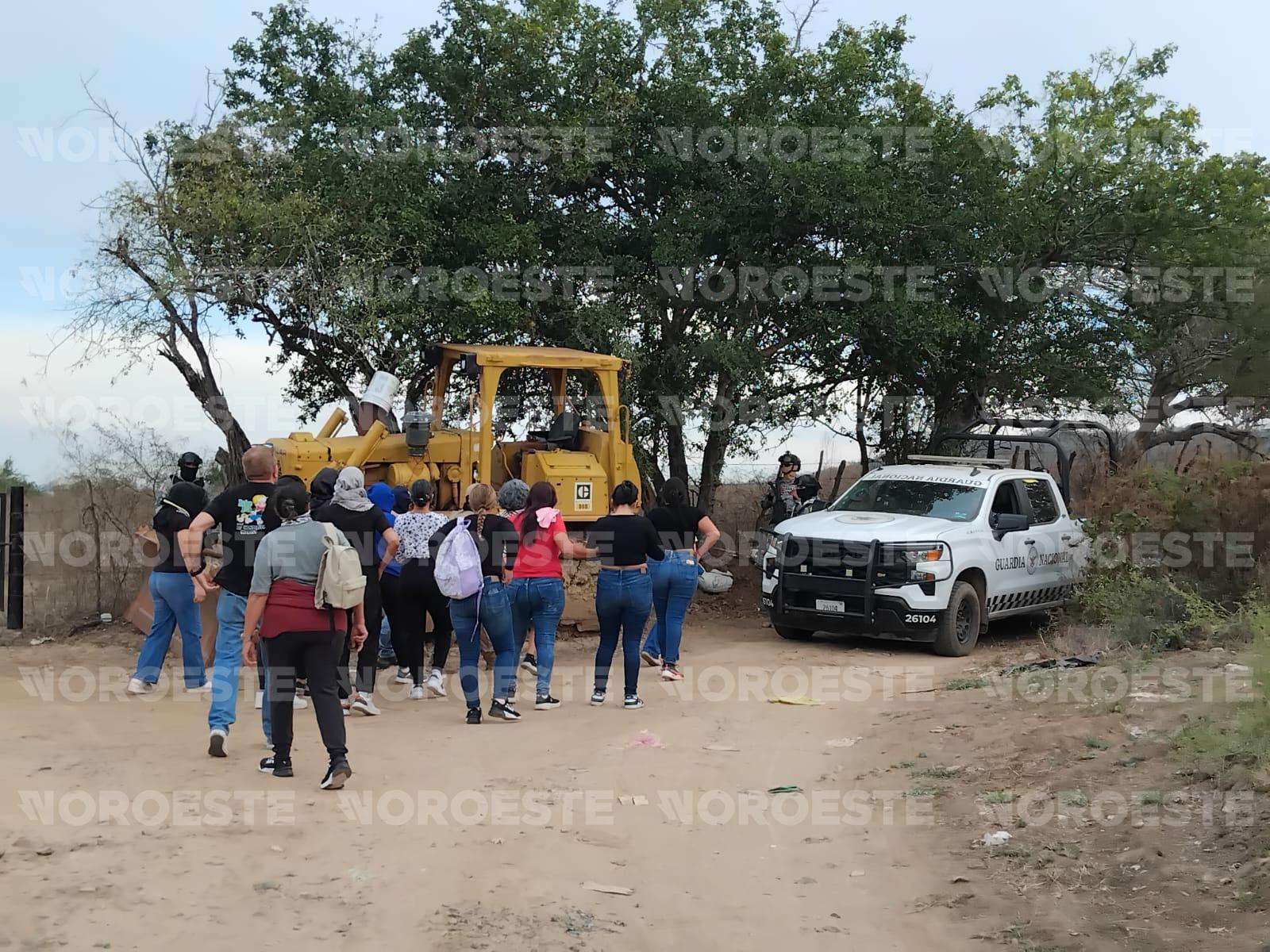 $!Colectivos de búsqueda reclaman información de lo hallado en fosas clandestina en El Verde, Concordia