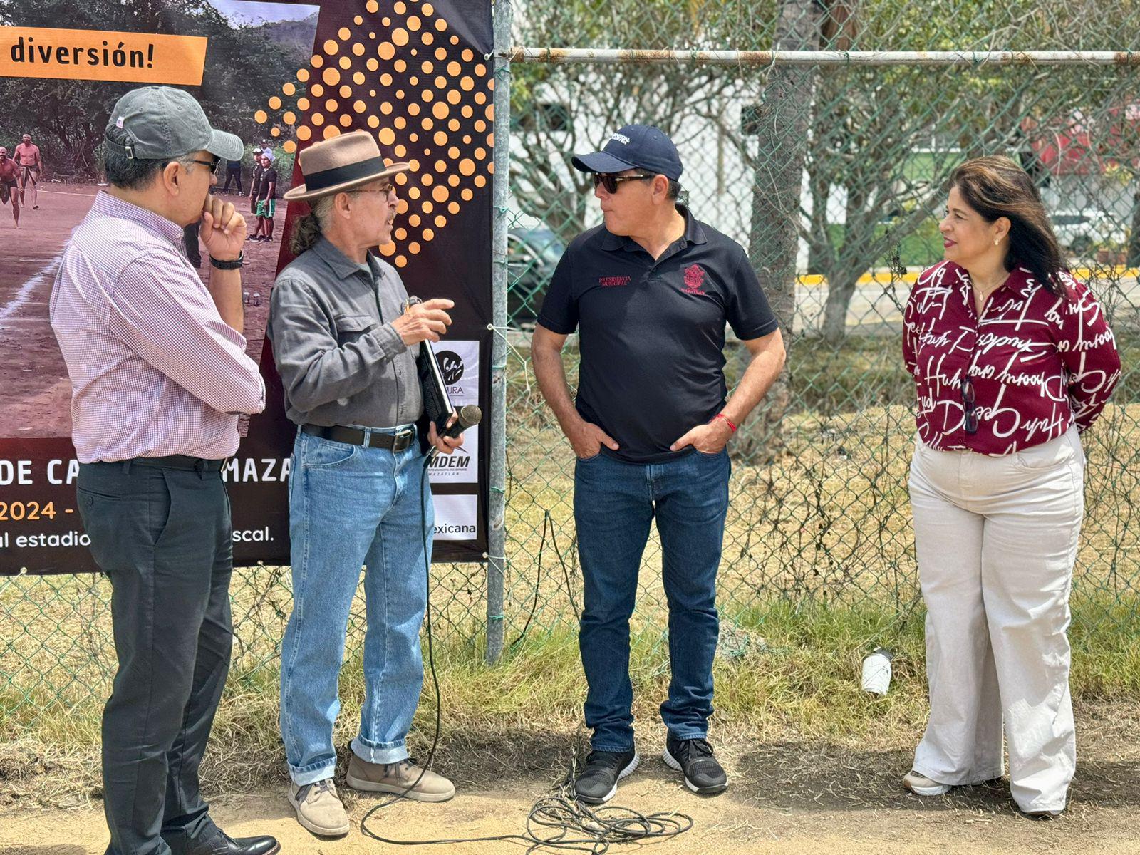 $!Realizan en Mazatlán el juego del Ulama ante la llegada del Eclipse Total de Sol