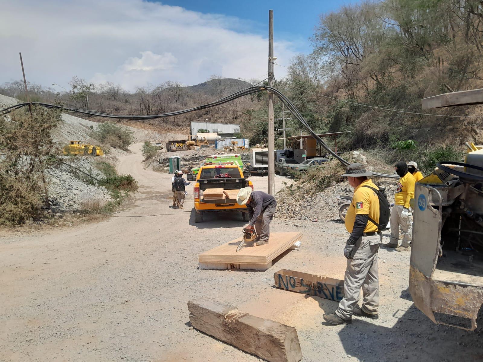 $!Se está cerca del lugar donde se cree que están los otros tres trabajadores atrapados: gerente de mina Santa Fe