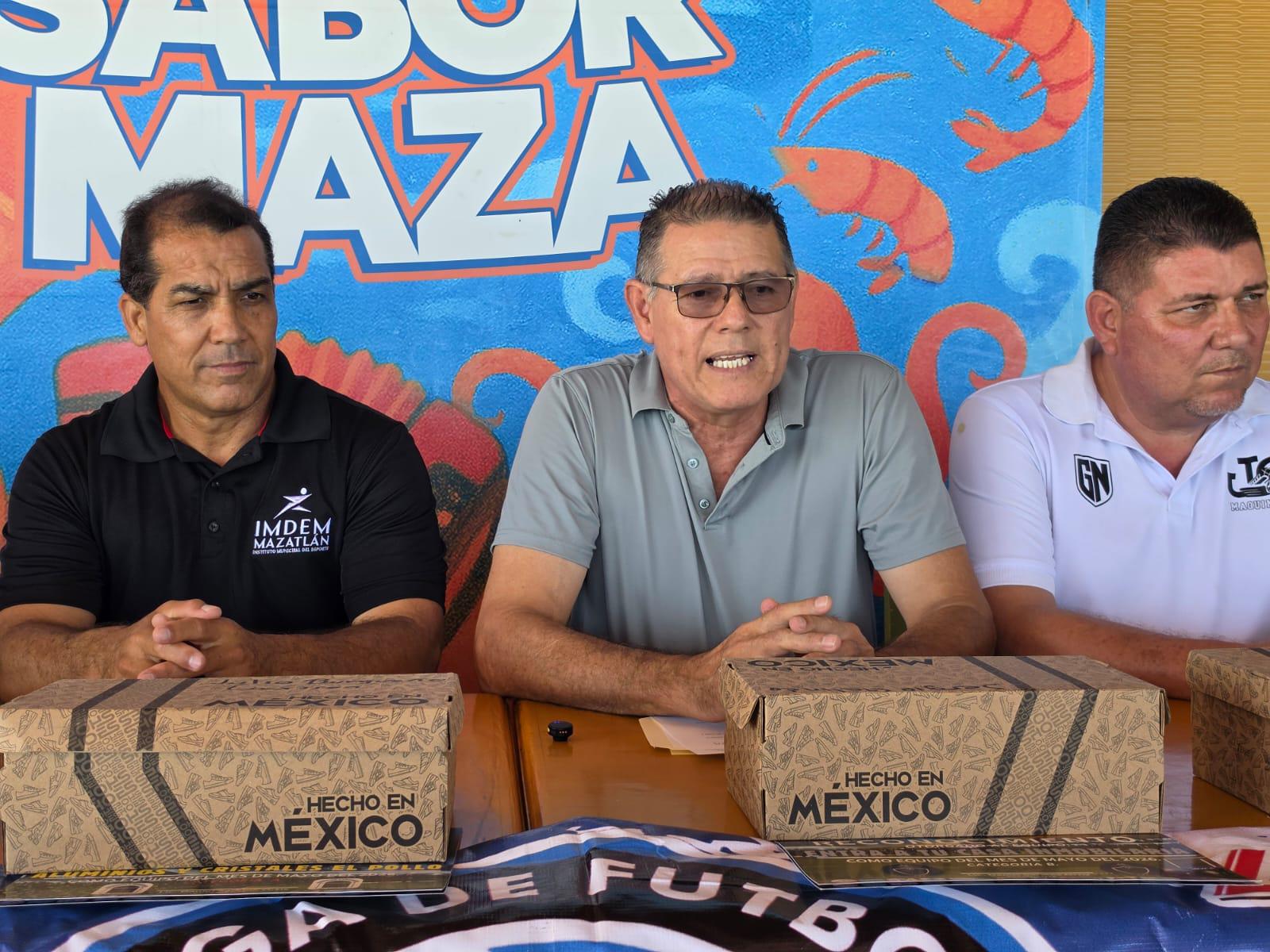 $!Reconocen a lo mejor del mes de Liga de Futbol Superveteranos