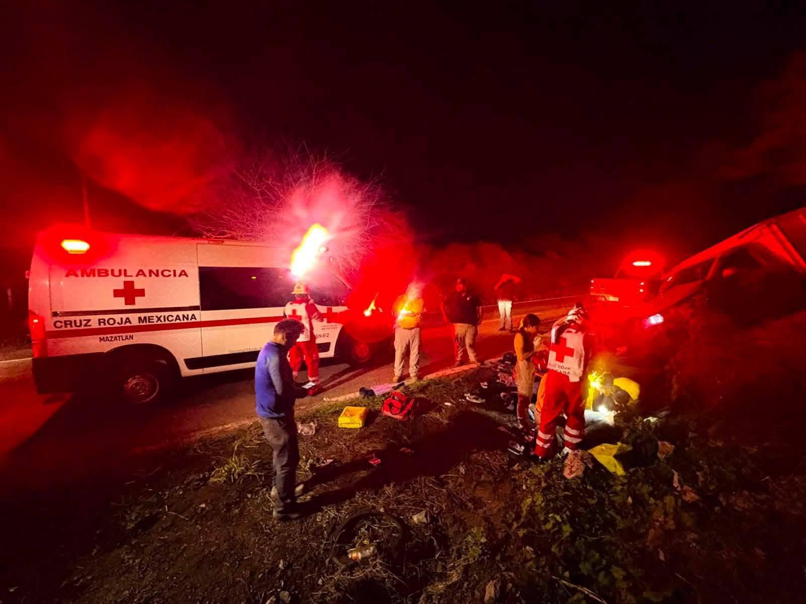 $!Choque en carretera Mazatlán-Culiacán deja un muerto y tres heridos