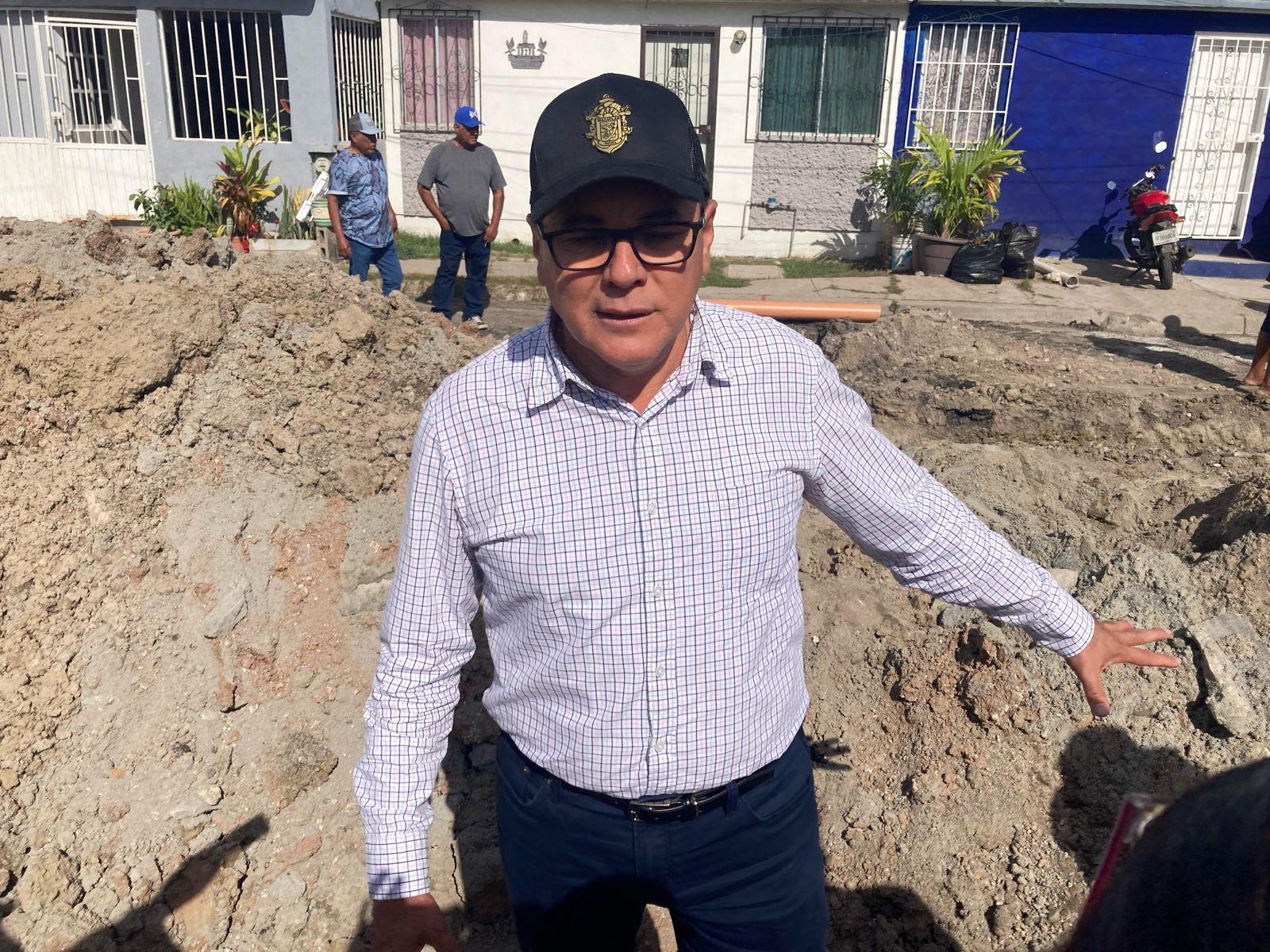 $!Trabaja Gobierno Municipal en rehabilitación de drenaje en Infonavit Jabalíes