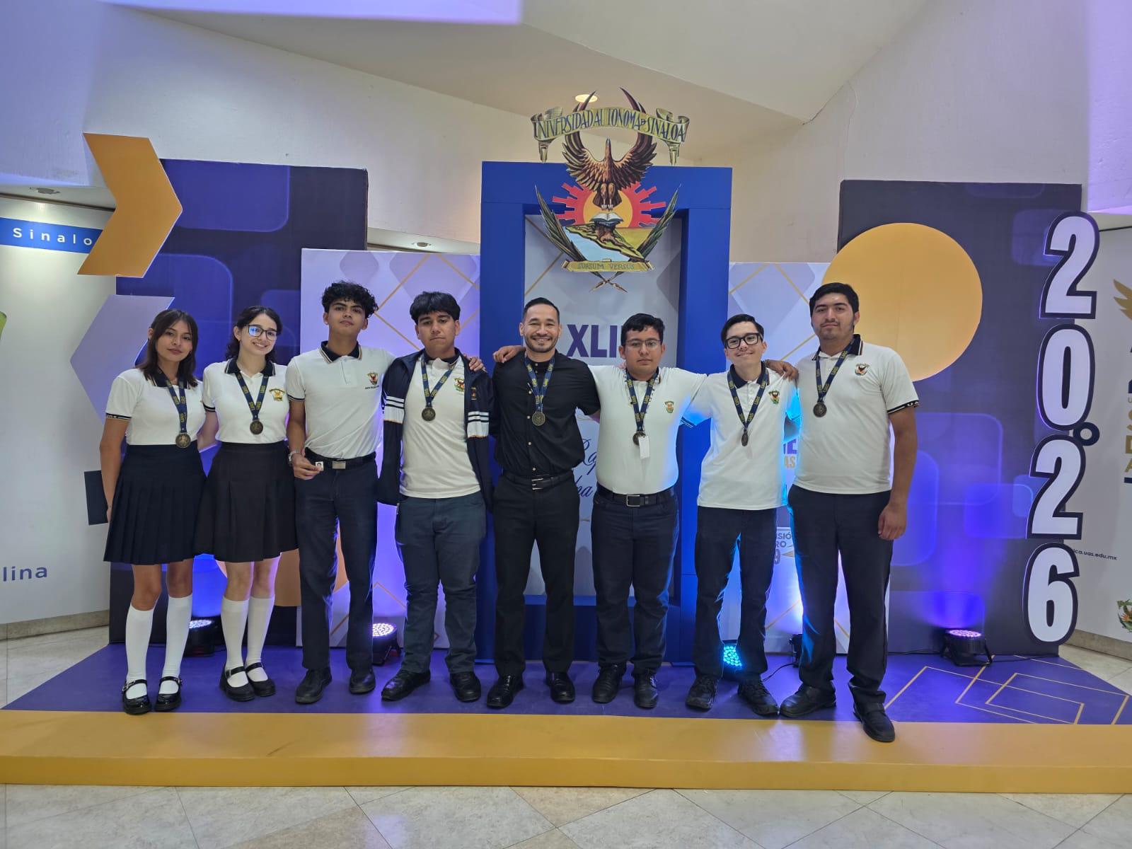 $!Jesús Fernando, alumno de prepa UAS Rosario, es distinguido con medalla al mérito académico 2026