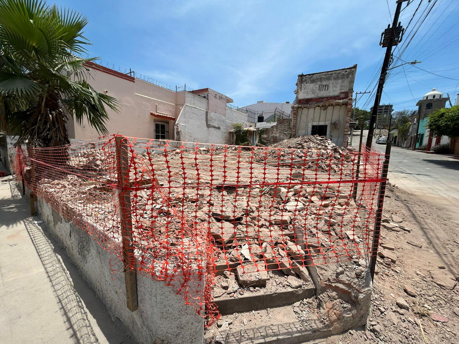 $!Critican demolición de finca antigua cerca del Centro Histórico de Mazatlán
