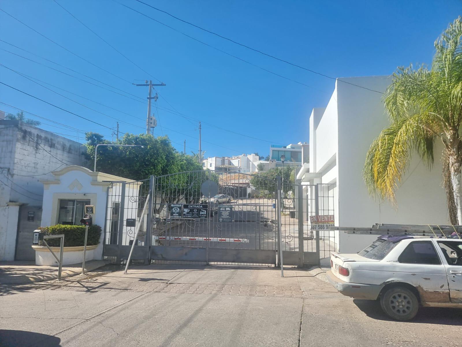 $!Fallece joven de 17 años en Culiacán al quitar luces navideñas