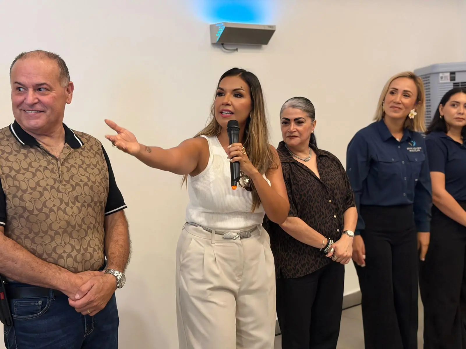 $!Sector hotelero de Mazatlán reconoce a Bomberos Voluntarios en su día