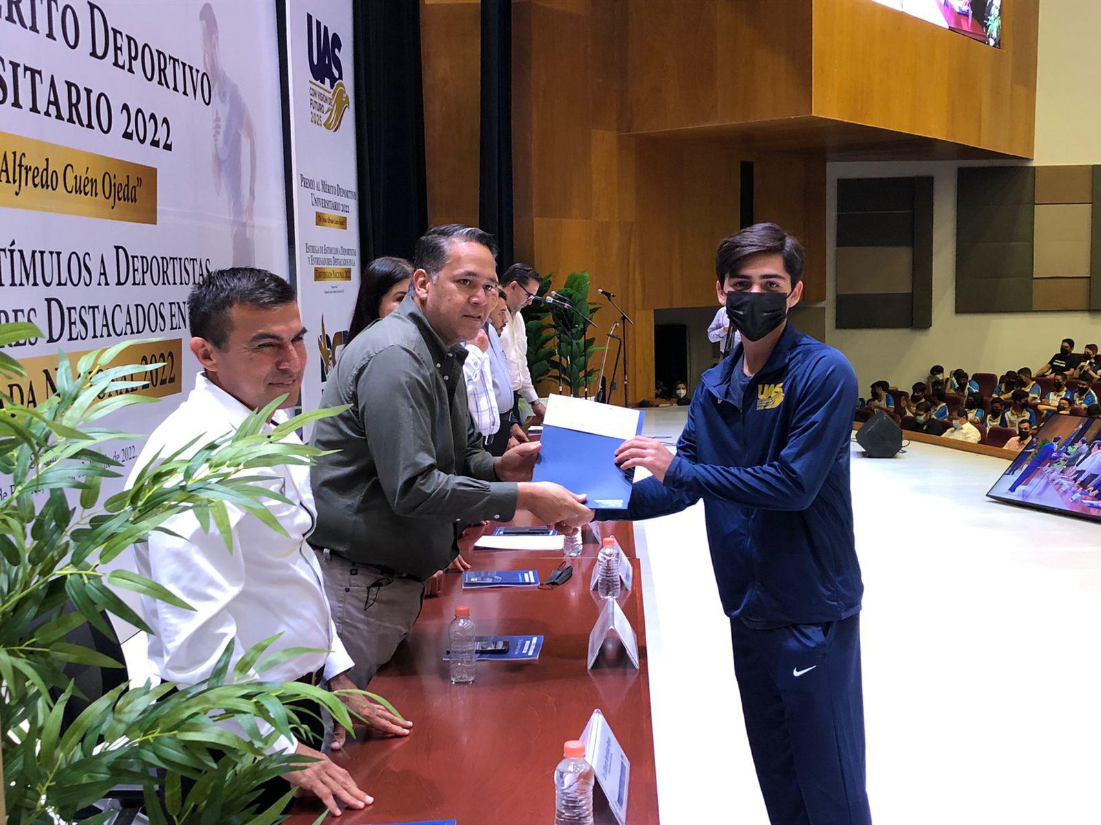 $!Reconoce UAS a deportistas con la entrega del Premio al Mérito Deportivo Universitario