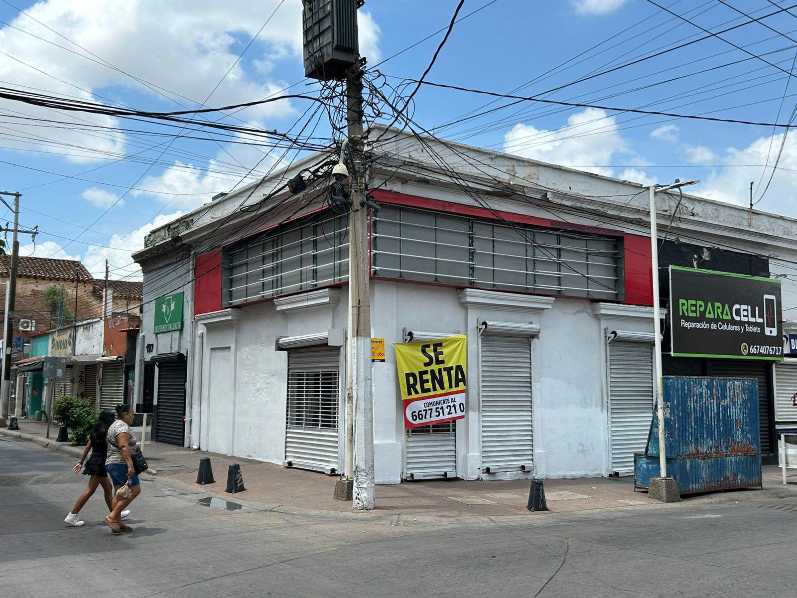 $!Avenida Morelos, vacía y golpeada por la violencia en Culiacán