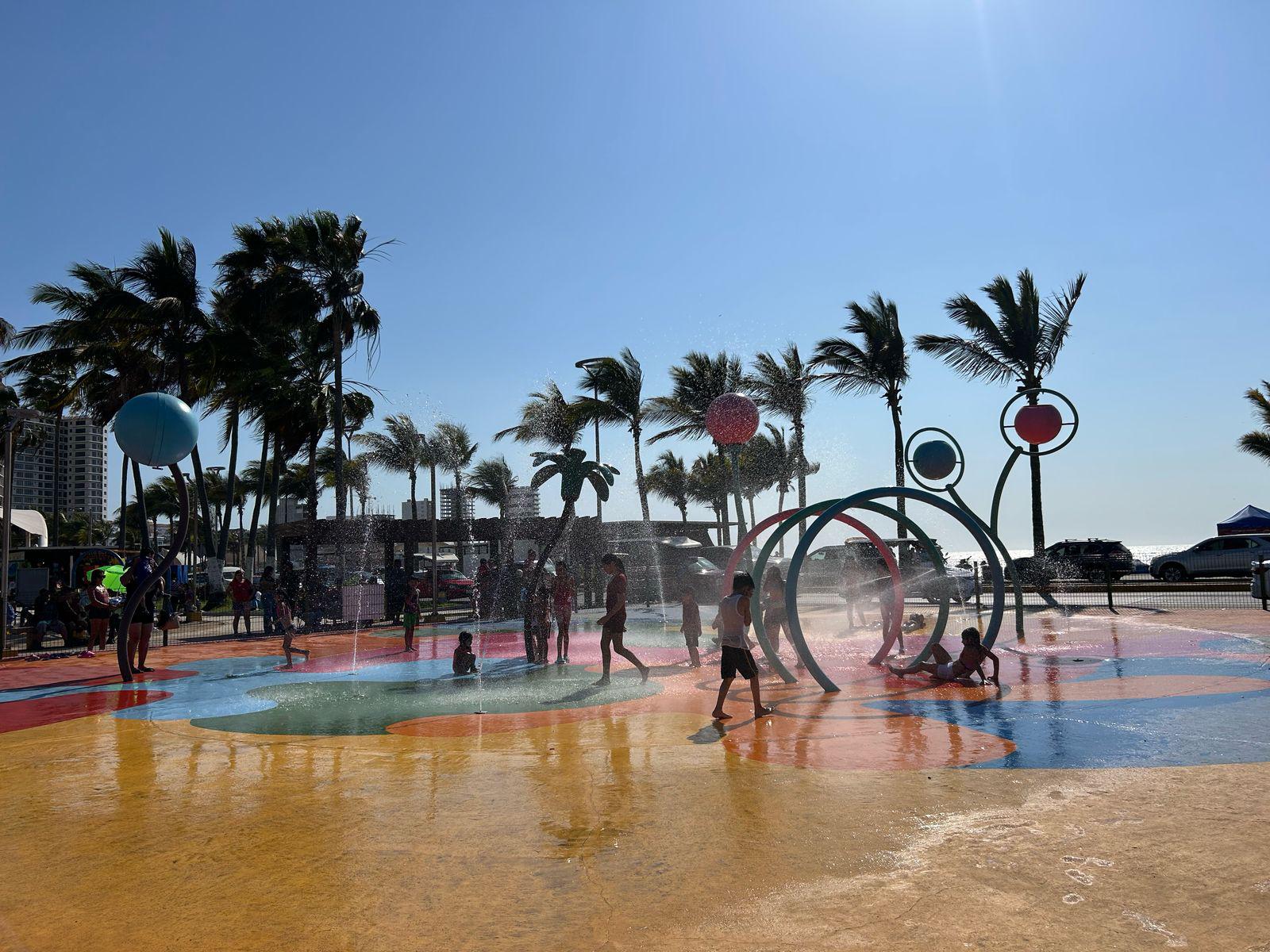 $!Disfrutan niños de sus vacaciones de Semana Santa en el Oasis Interactivo de Mazatlán